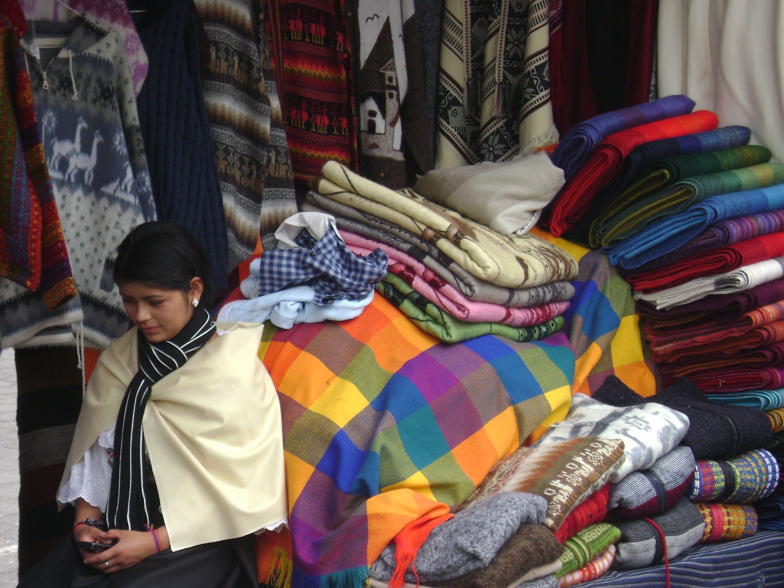 Quito to Otavalo: Markets, Lakes & Andean Villages Day Tour
