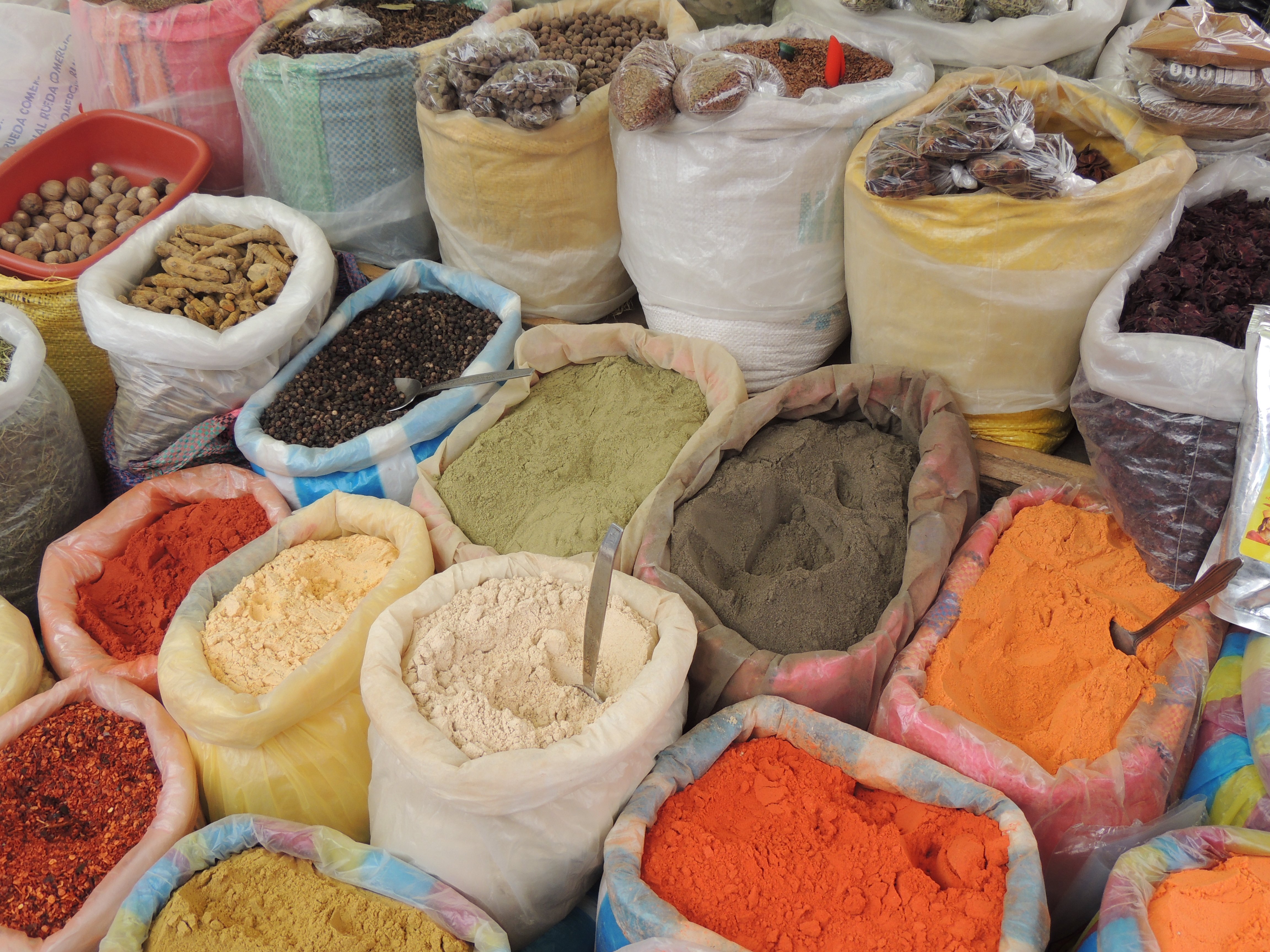 Quito to Otavalo: Markets, Lakes & Andean Villages Day Tour
