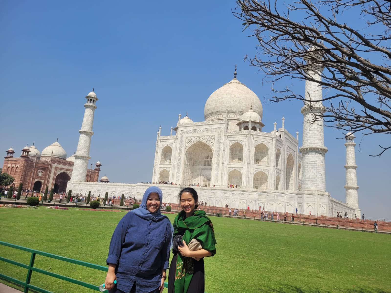 Delhi to Taj Mahal & Agra Day Trip by Gatimaan Express