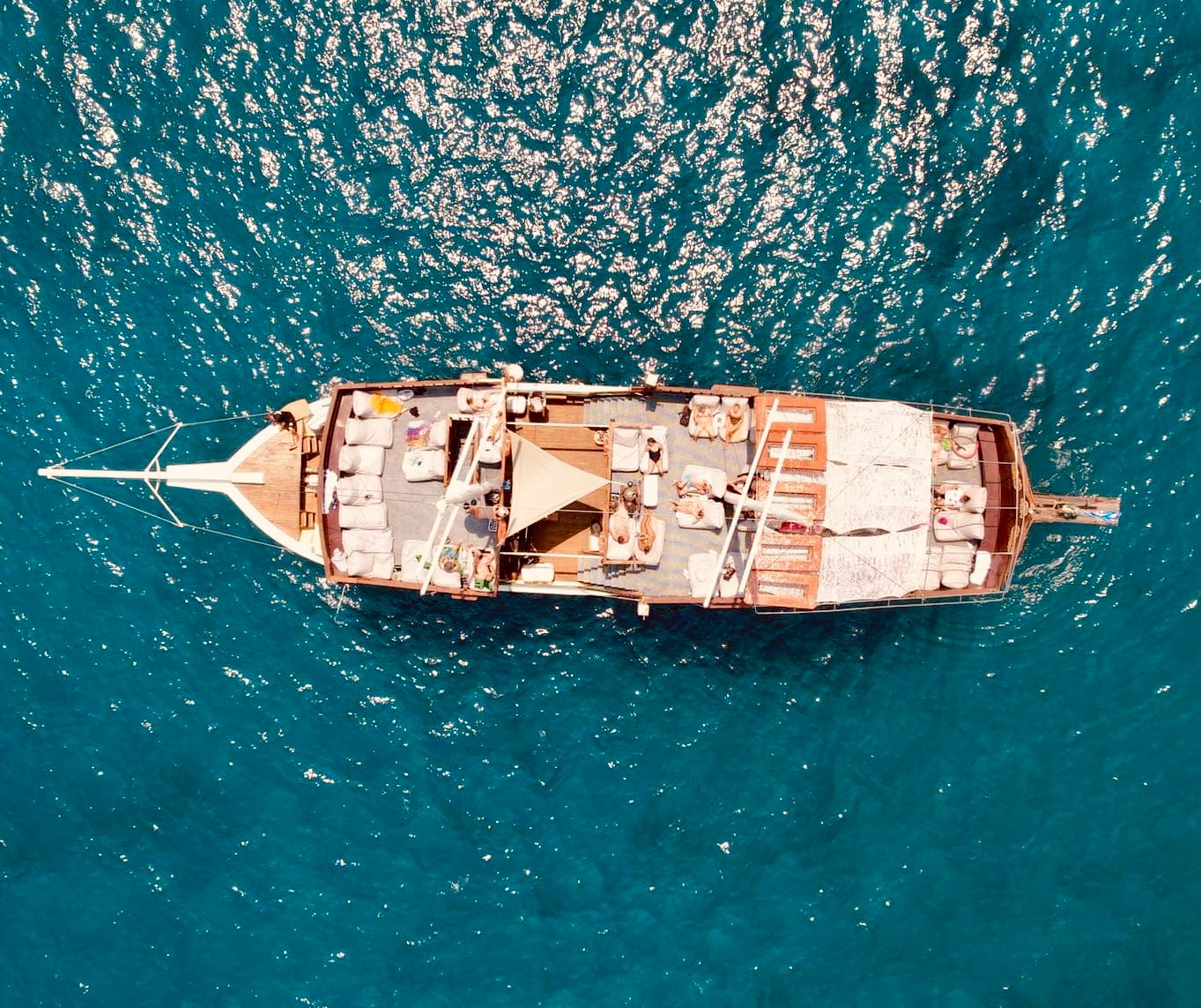 Rhodes All-Inclusive Day Cruise: BBQ, Snorkeling & Open Bar