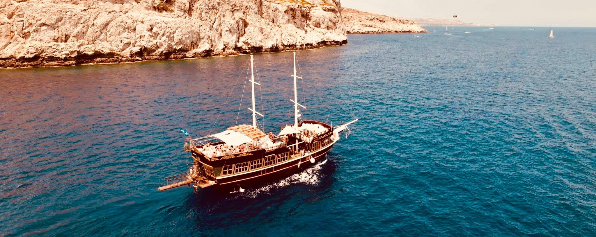 Rhodes All-Inclusive Day Cruise: BBQ, Snorkeling & Open Bar