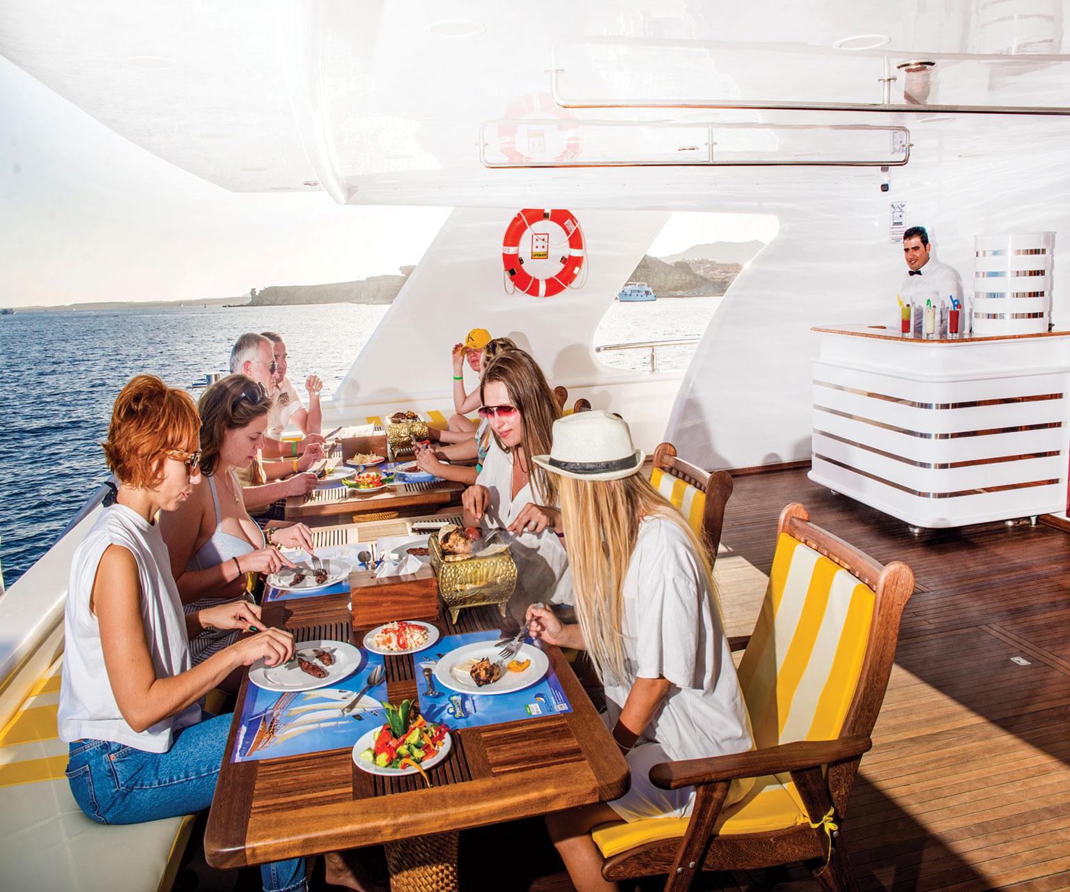 Ras Mohammed VIP Cruise with BBQ Seafood Lunch – Sharm el-Sheikh