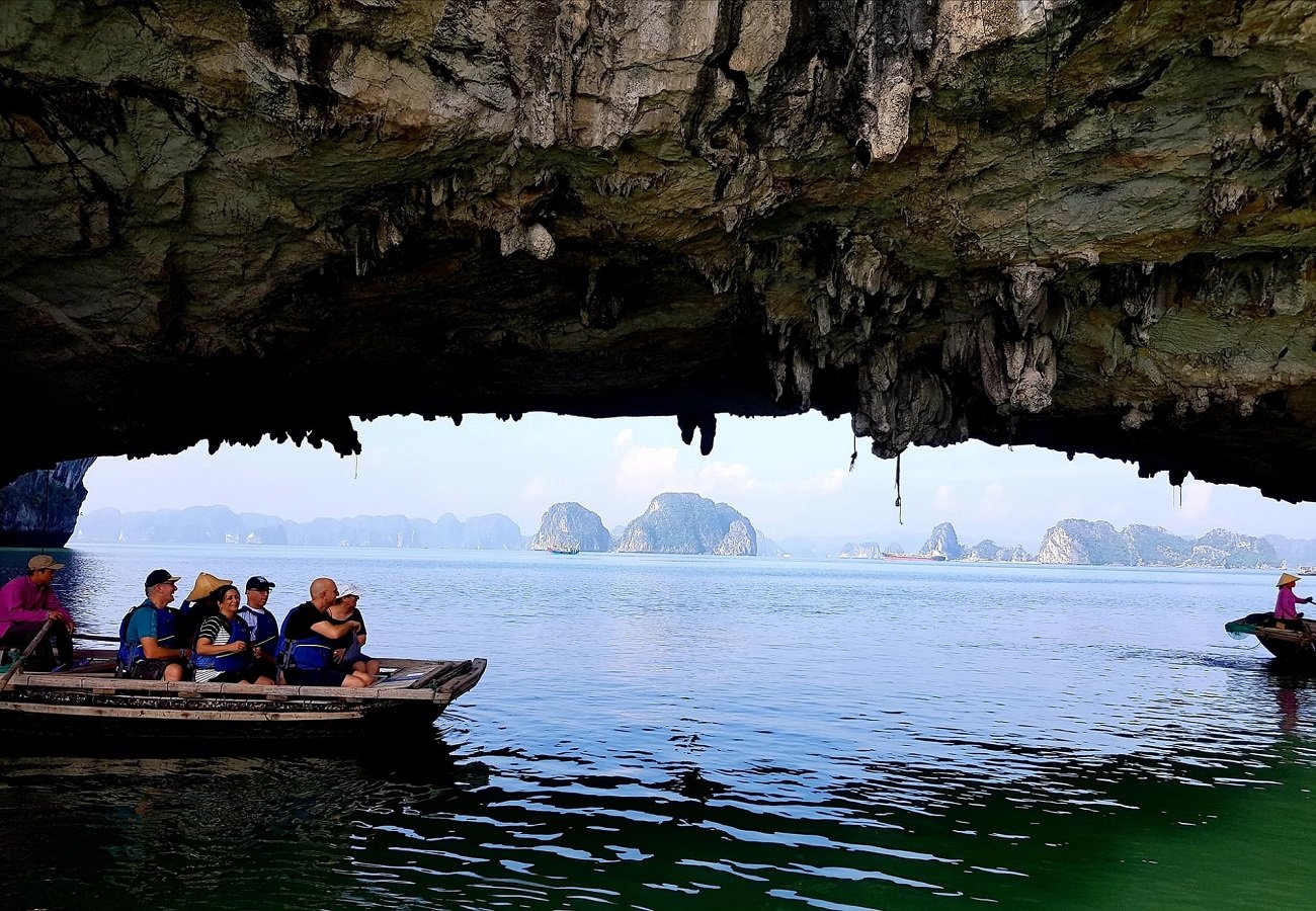 Ha Long Bay Full-Day Cruise from Hanoi: Caves, Kayaking & Sunset Party
