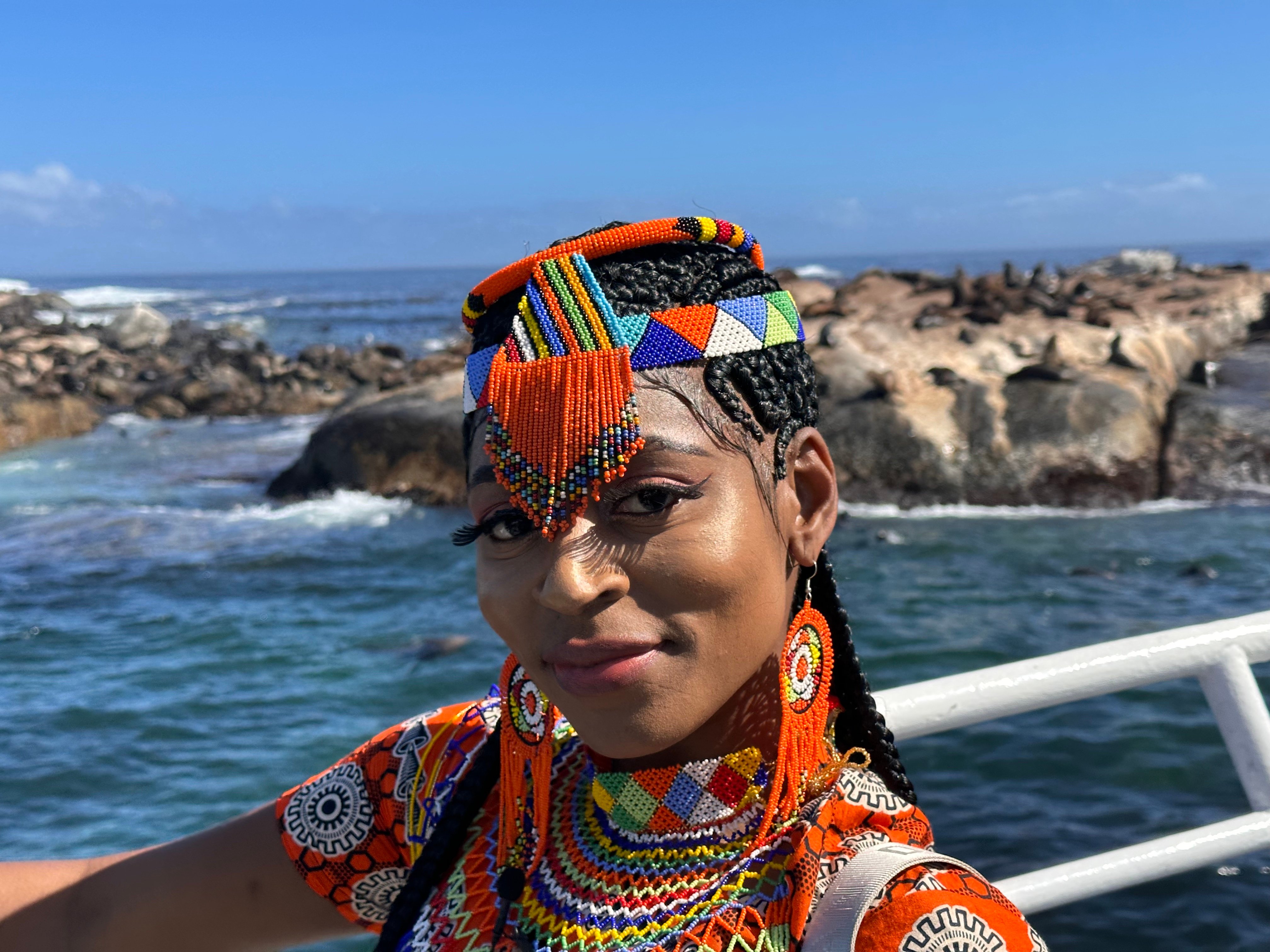 Cape Town Iconic Duo: Robben Island & Table Mountain with Hotel Transfers