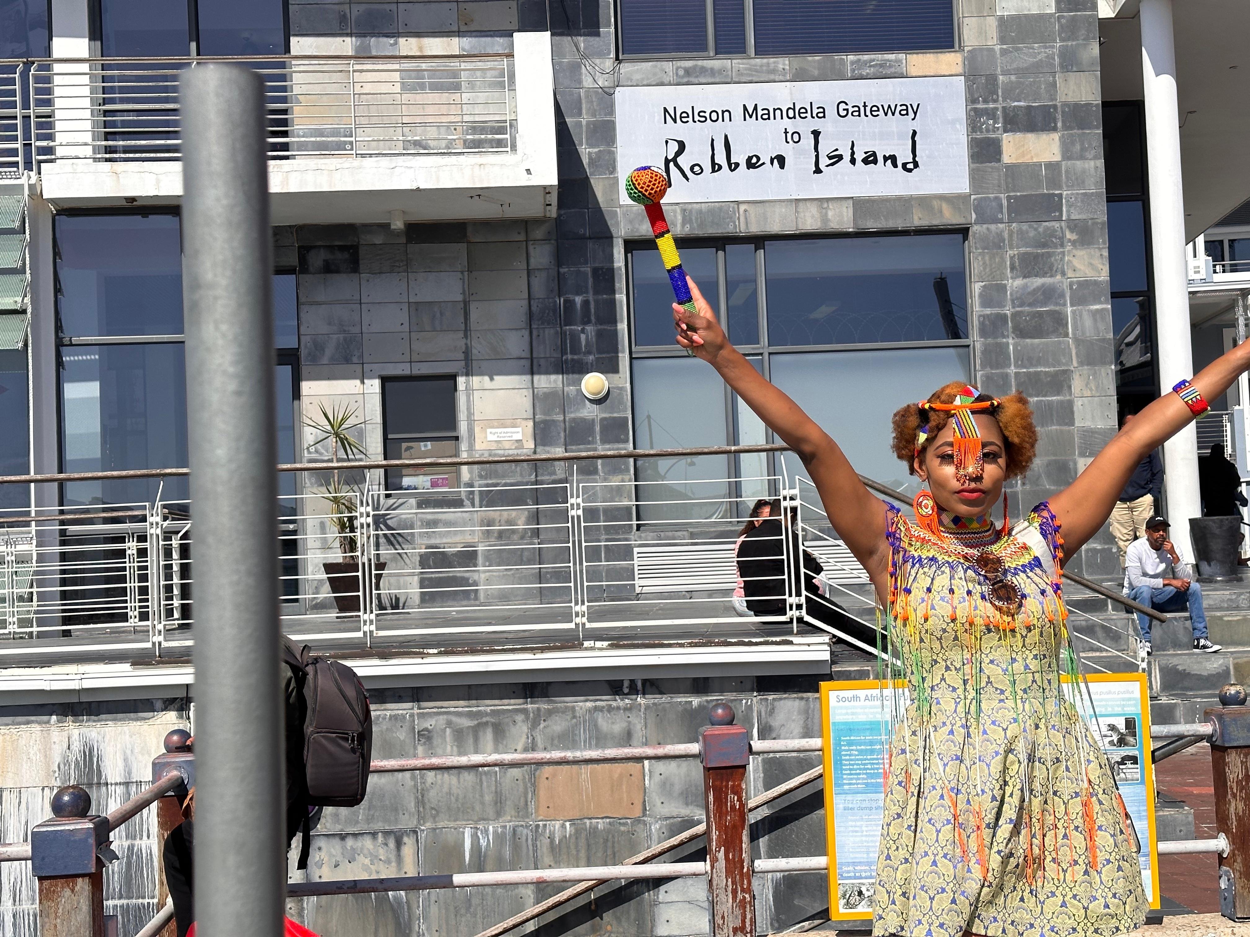 Cape Town Full-Day Tour: Robben Island, Boulders Penguins & Cape Point