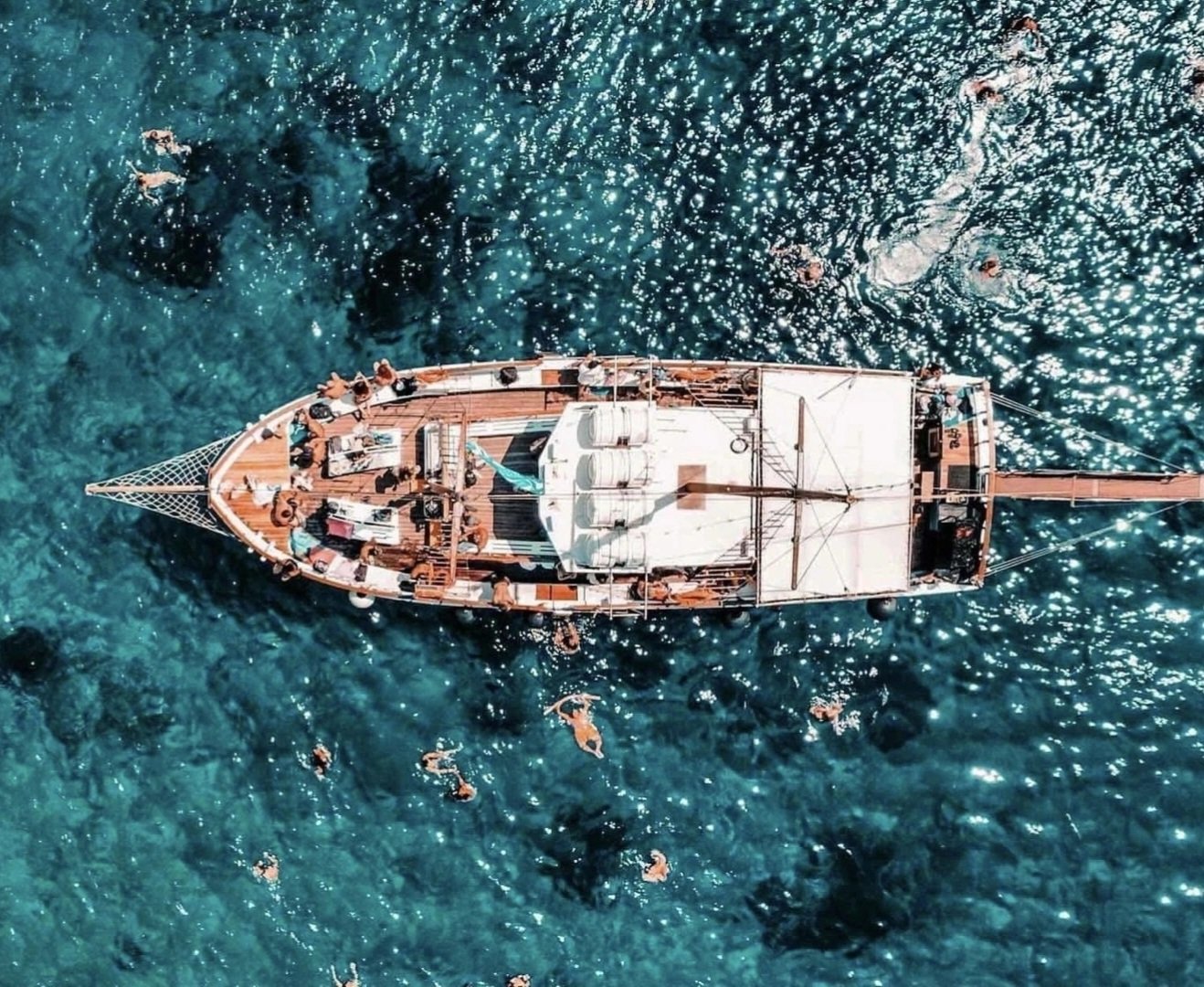 Small Cyclades & Rina Cave Day Cruise with Greek BBQ