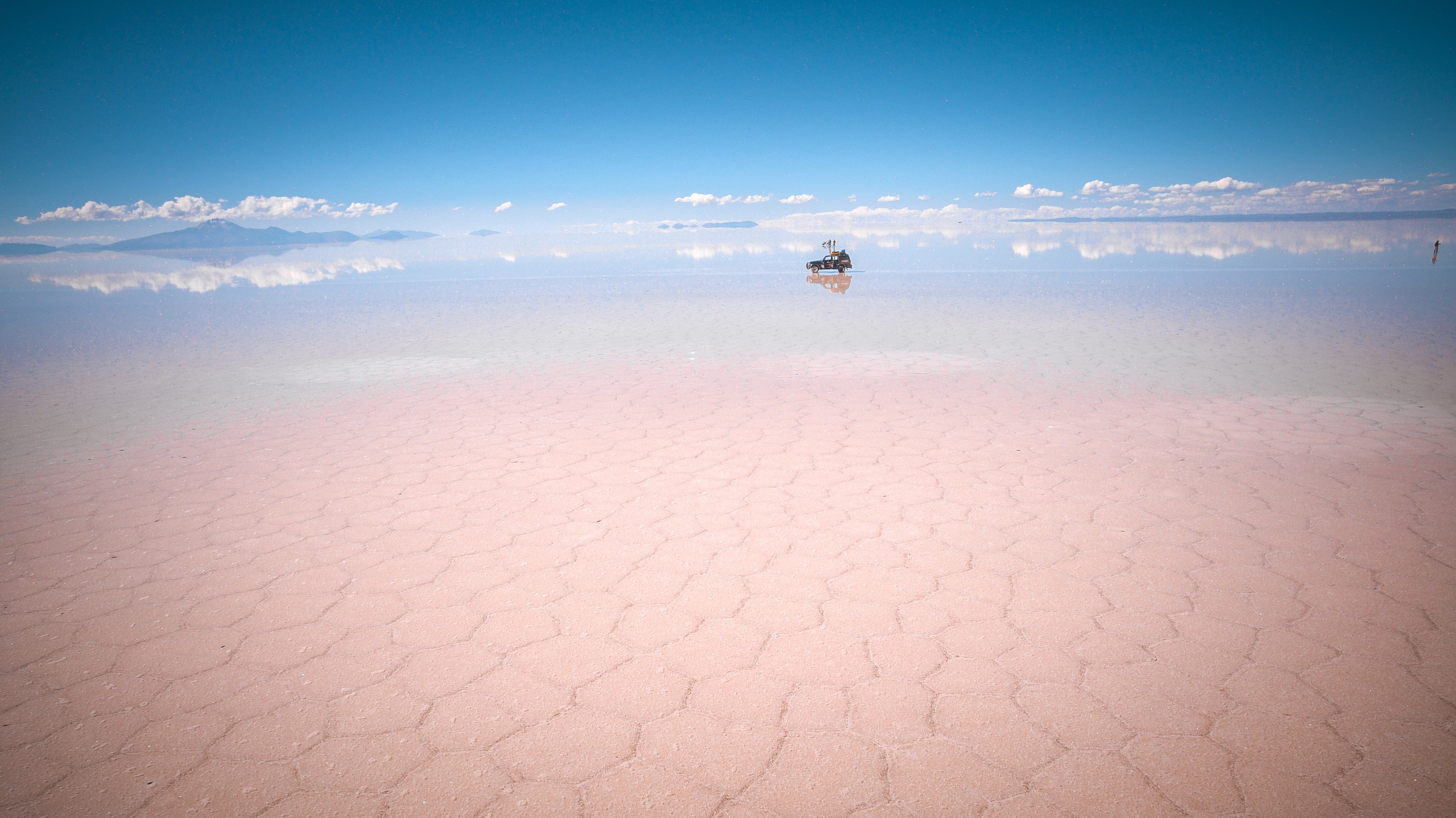 3-Day Uyuni Salt Flats & Red Lagoon Expedition