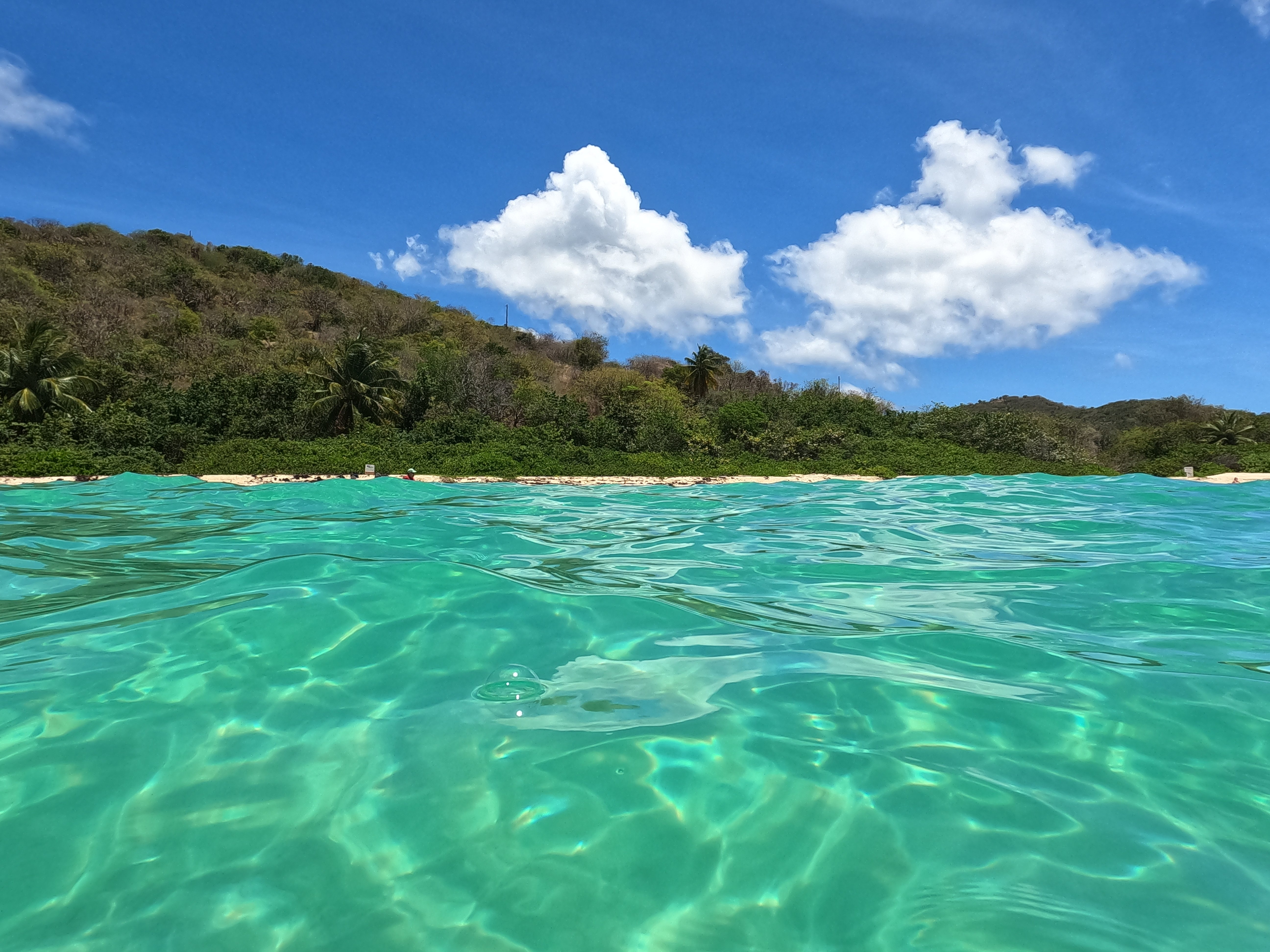 Culebra Power Boat Snorkeling & Flamenco Beach Adventure