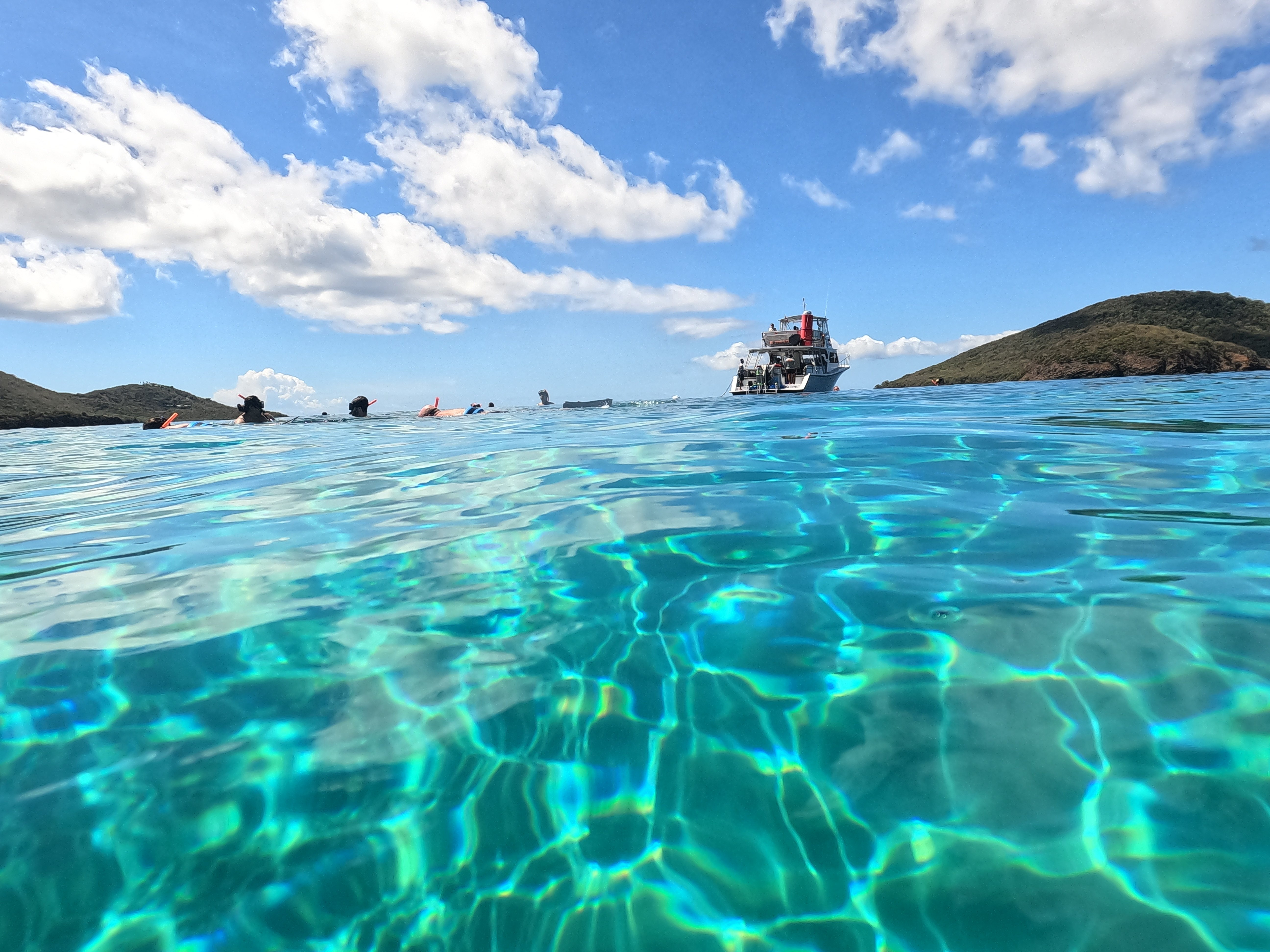 Culebra Power Boat Snorkeling & Flamenco Beach Adventure