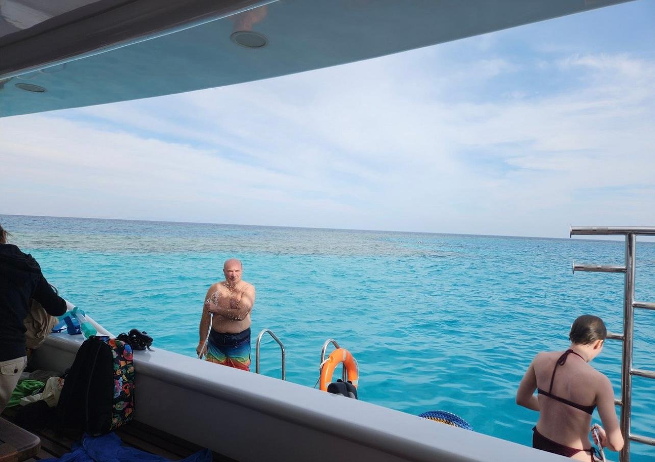 Ras Mohammed VIP Cruise with BBQ Seafood Lunch – Sharm el-Sheikh