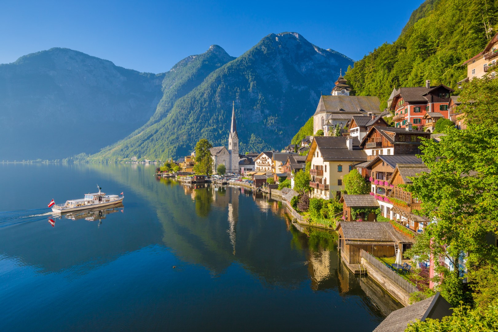 Hallstatt & Lake District Small-Group Day Trip from Vienna