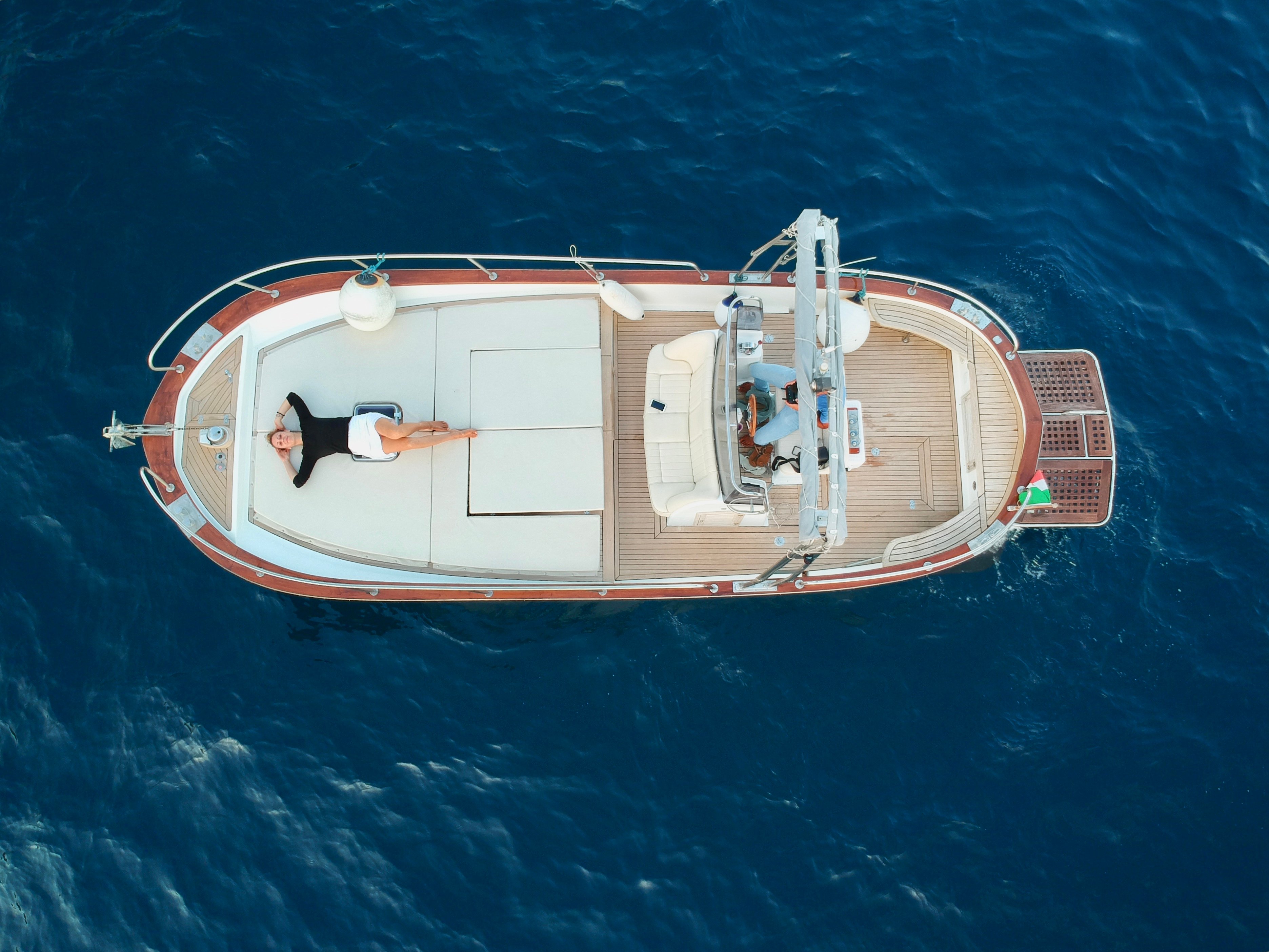 Amalfi Coast Private Boat Tour with Prosecco & Snorkeling