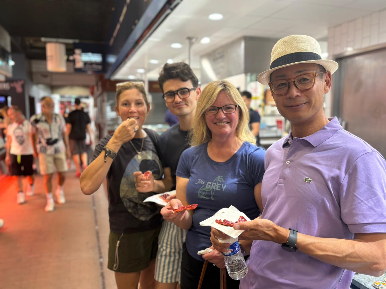 Lyon: Private Tasting Tour of Les Halles Paul Bocuse