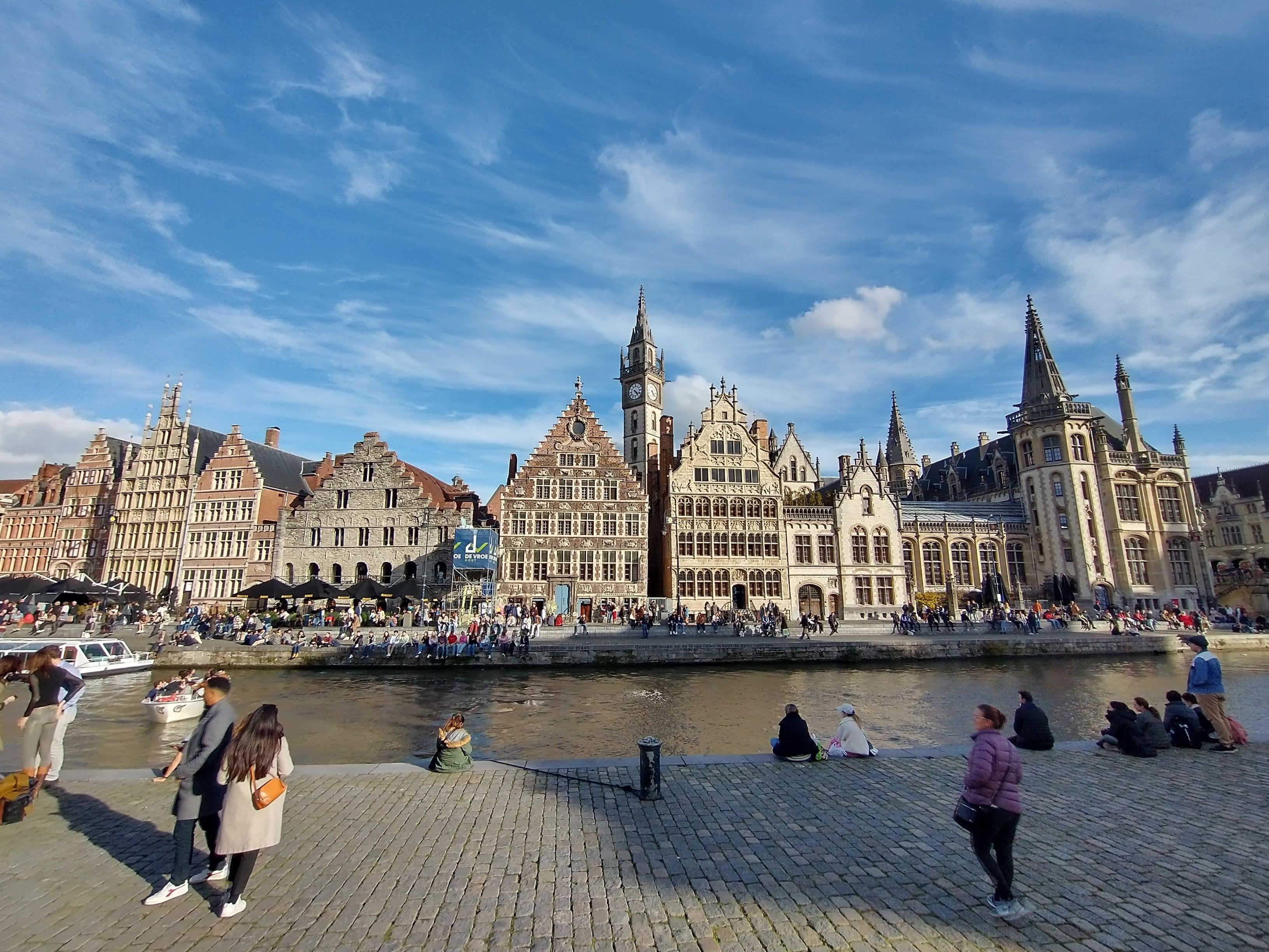 Ghent Walking Tour with Traditional Local Meal