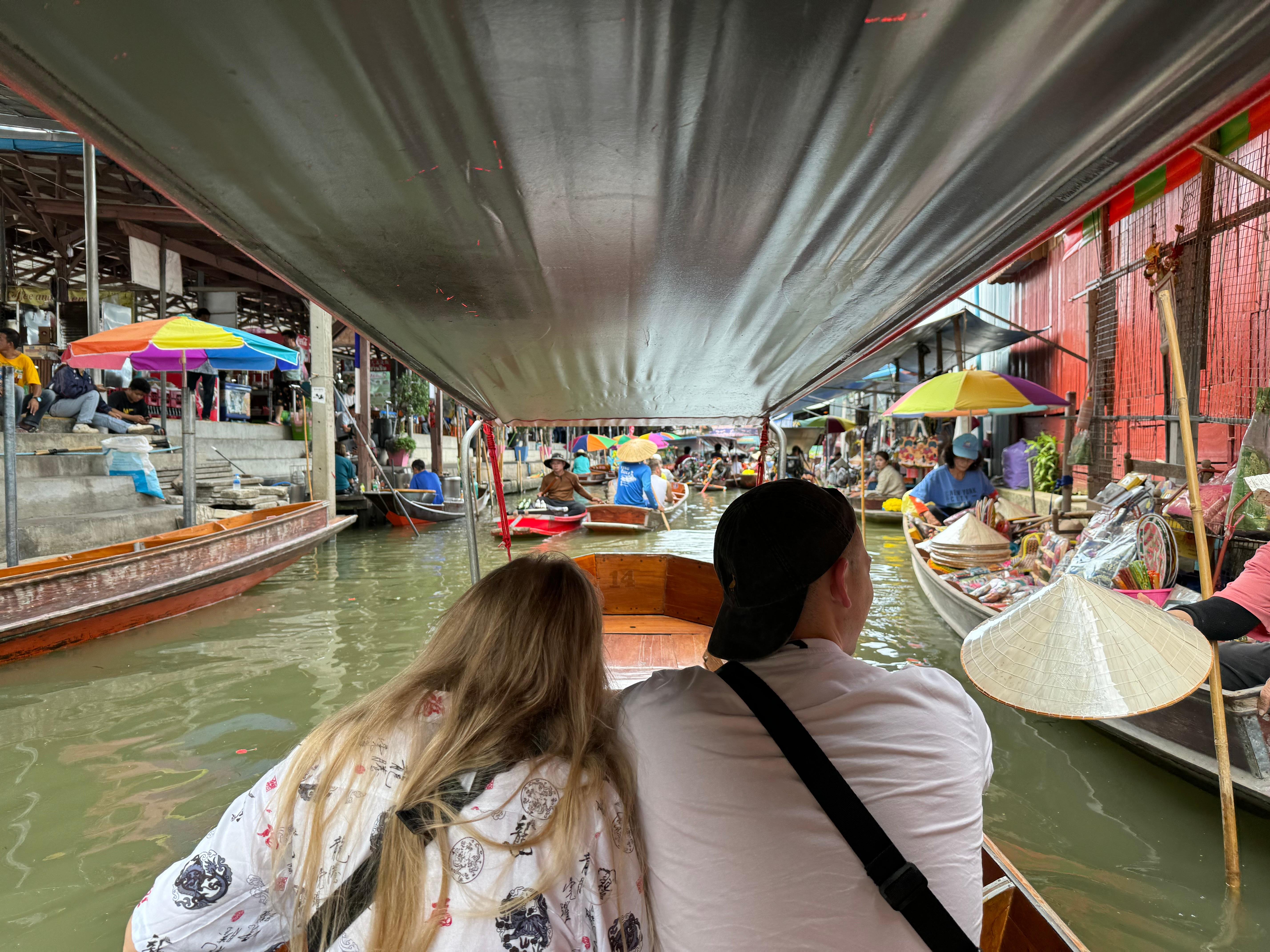 Bangkok Private Tour: Floating Market & Railway Market