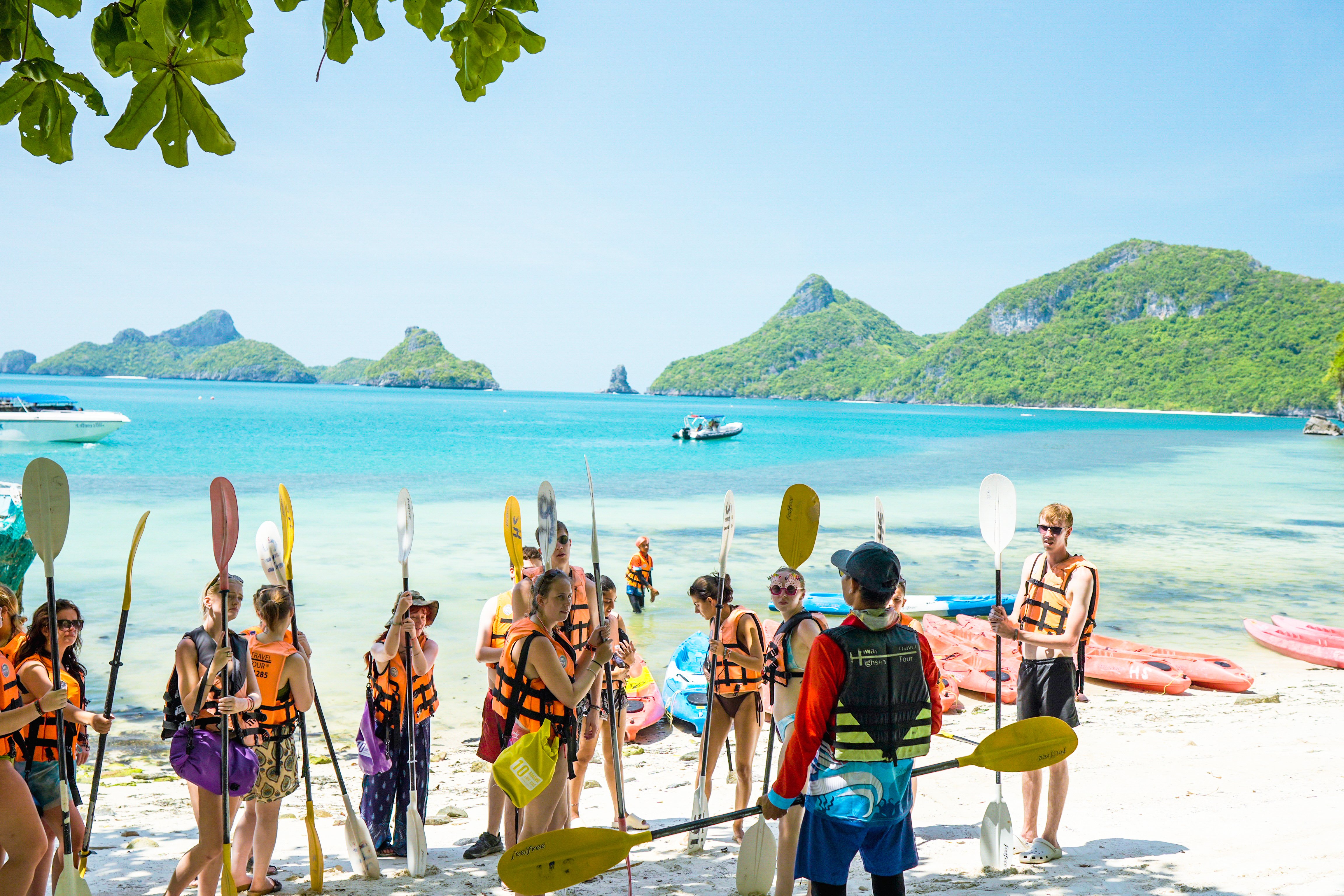 Mu Ko Ang Thong National Park Cruise & Optional Kayaking