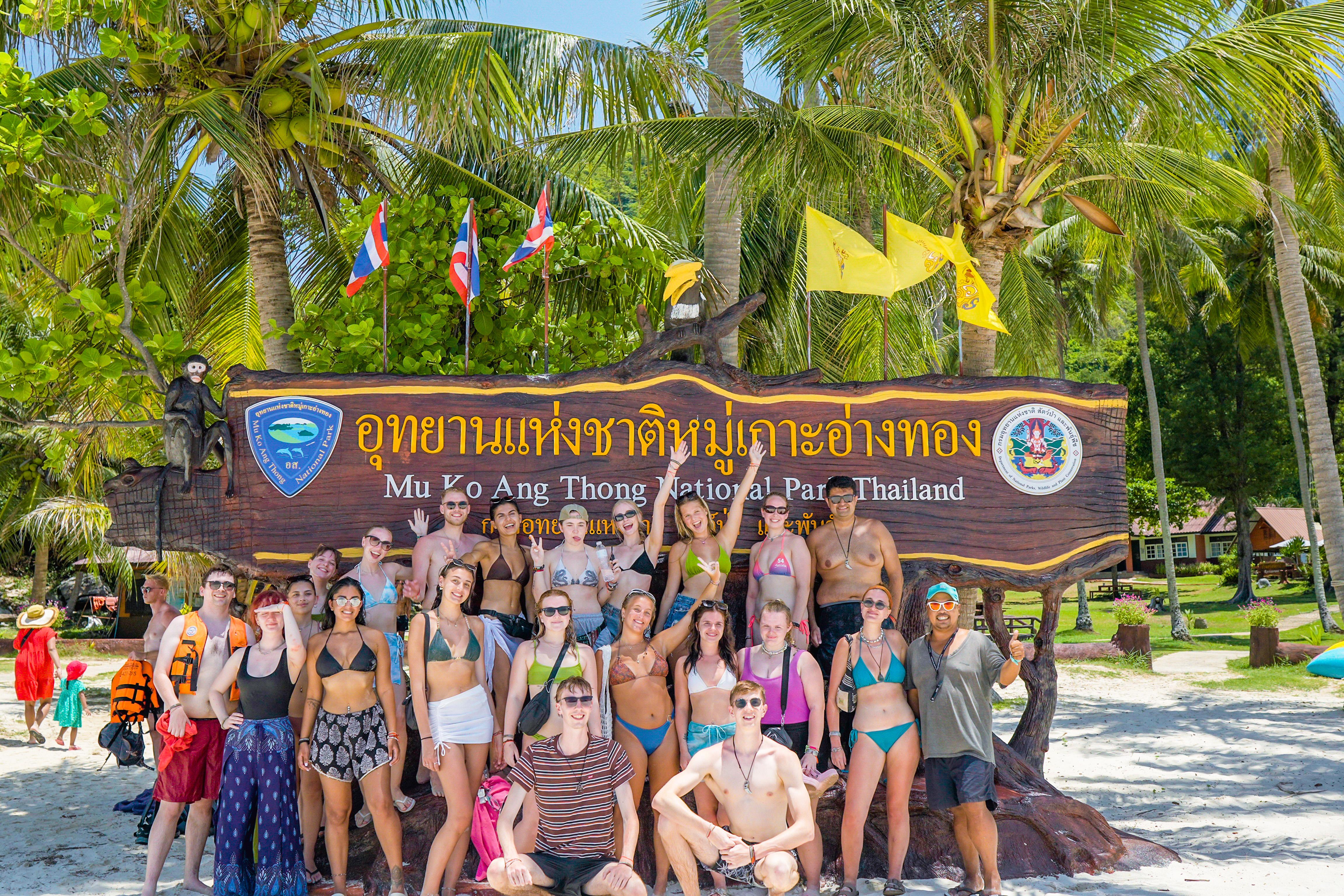 Mu Ko Ang Thong National Park Cruise & Optional Kayaking