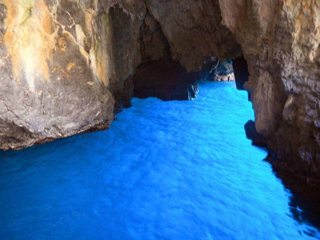 Taormina Boat Cruise: Isola Bella & Blue Grotto Aperitivo
