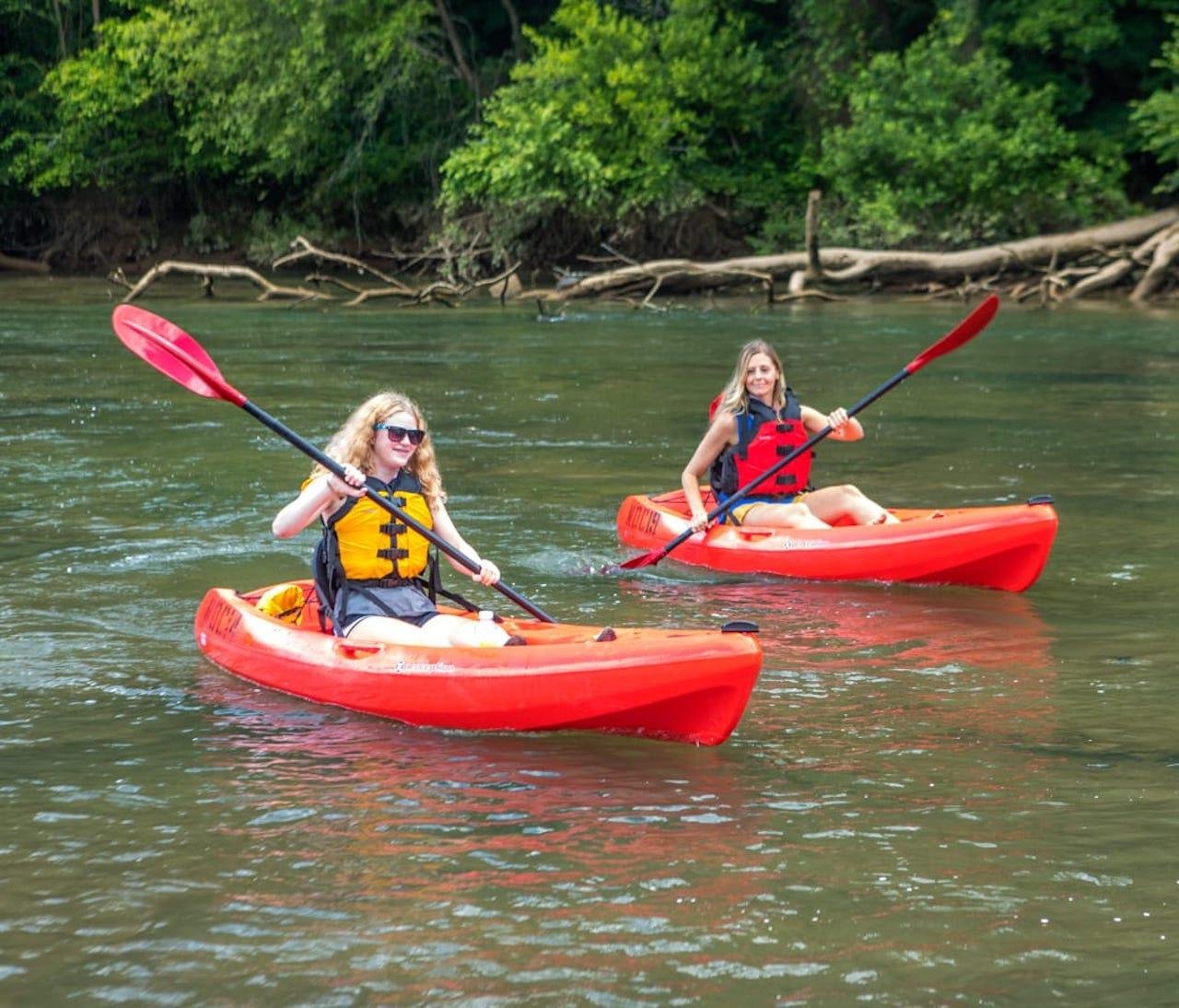 Chattahoochee River Single Kayak Rental in Roswell