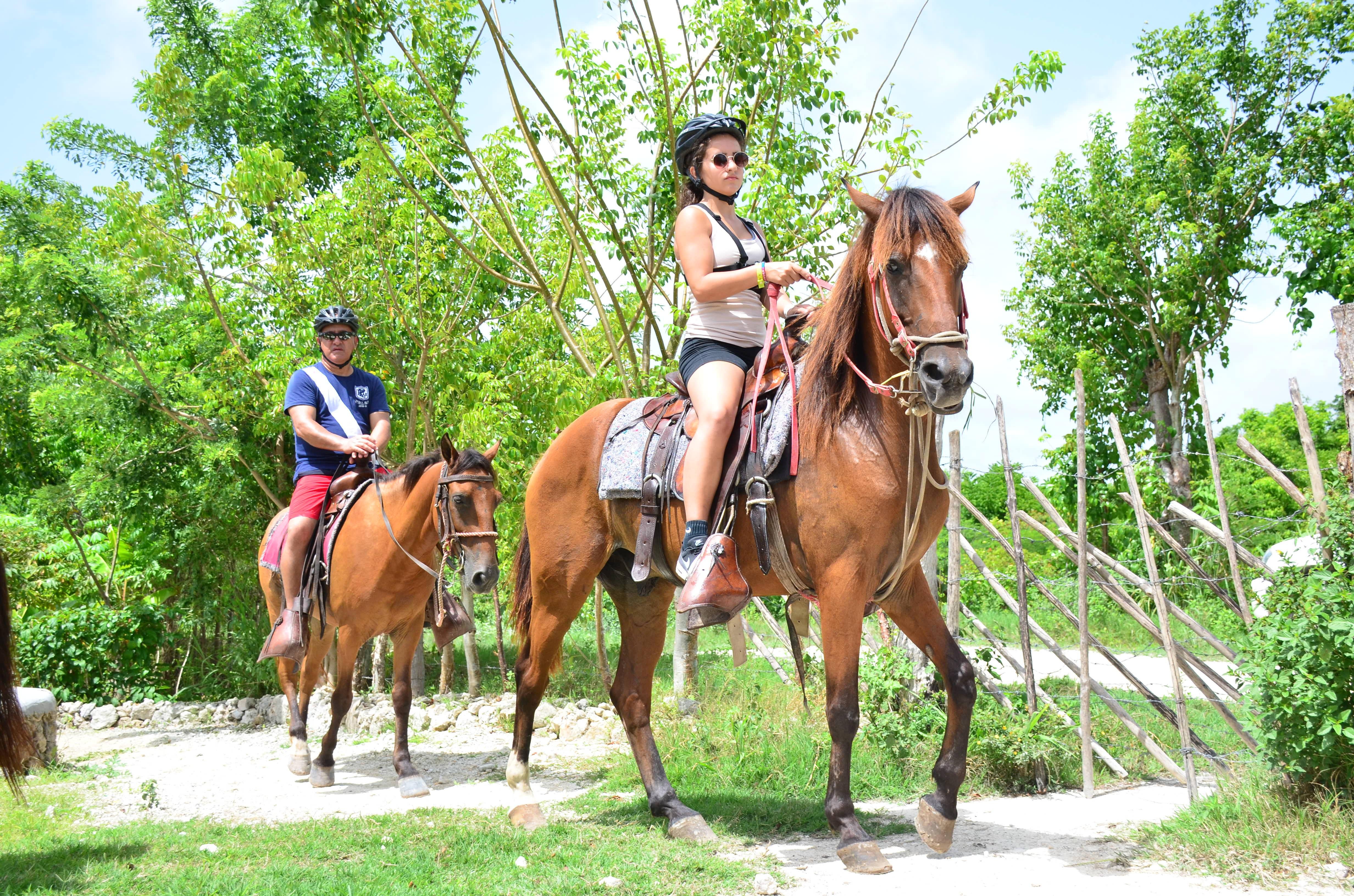 Bavaro Adventure Park: Full-Day All-Access Pass with Lunch