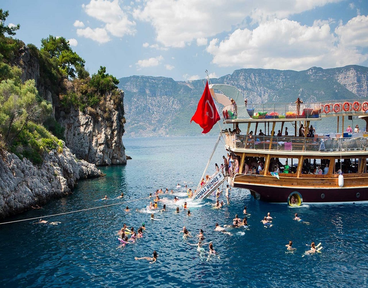 Kusadasi Aegean Sea Boat Trip with Lunch