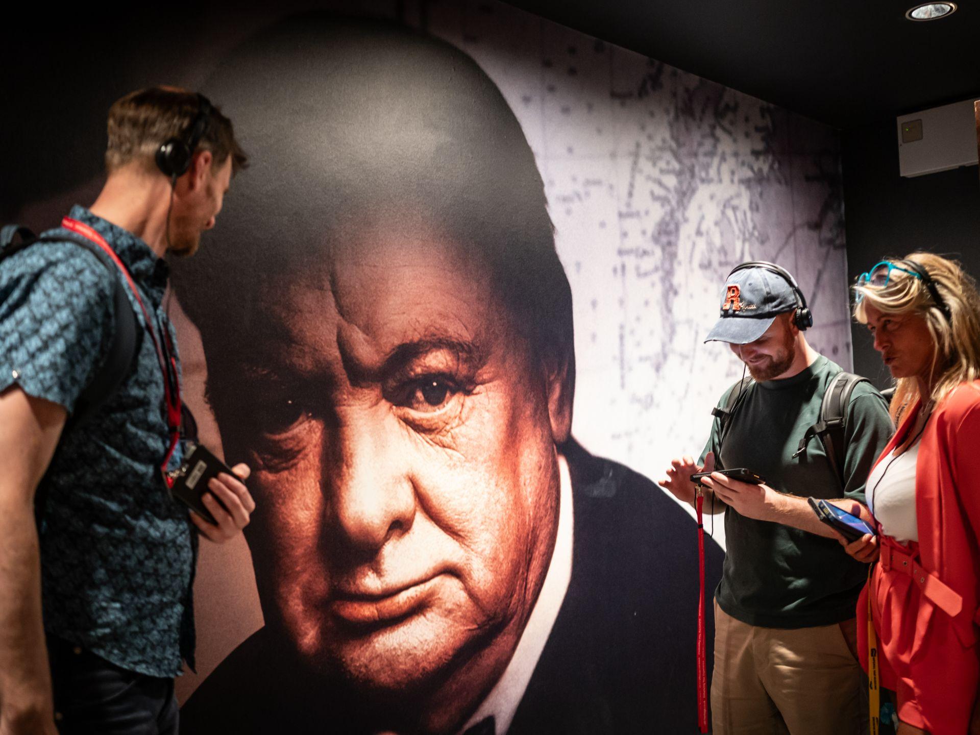 Westminster Walking Tour with Churchill War Rooms Entry