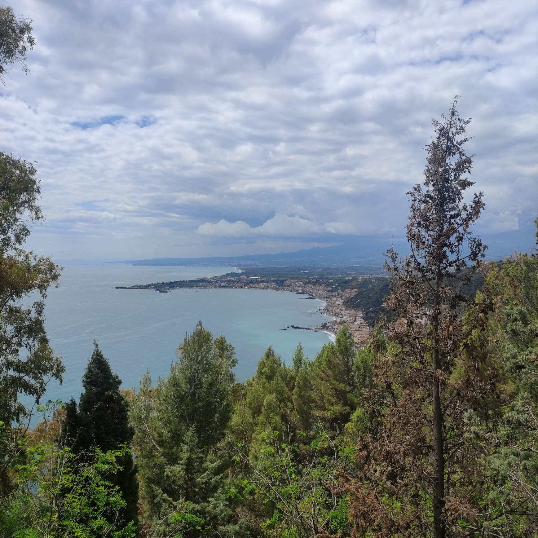 Private Taormina Walking Tour & Ancient Theater Experience