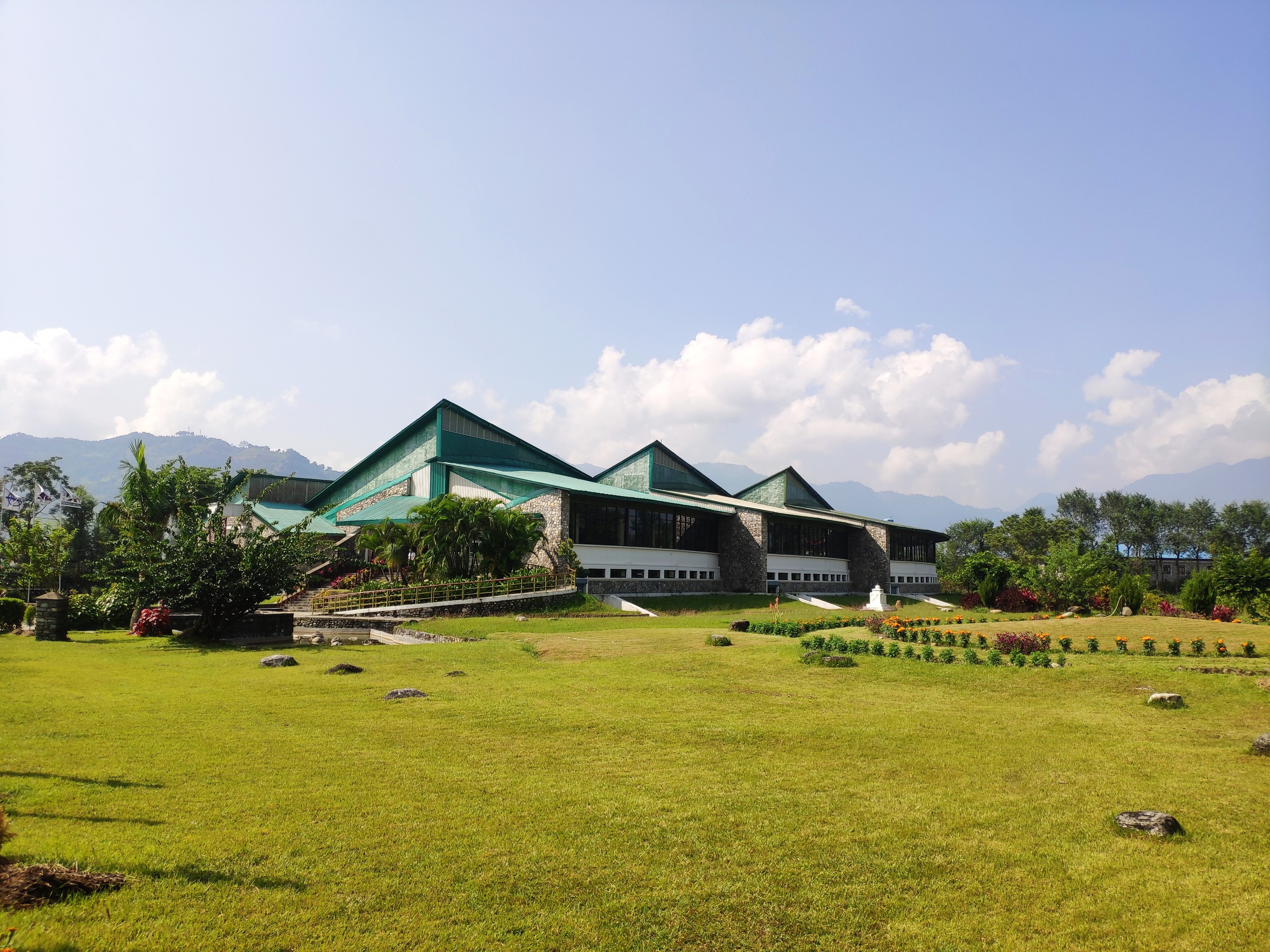 Pokhara Highlights: 5-Hour Private City Tour