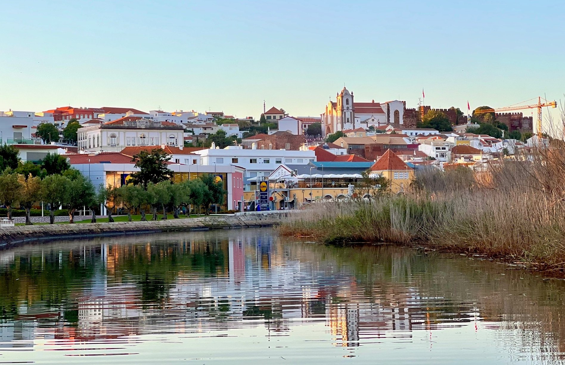 Arade River Cruise to Silves with Land Exploration