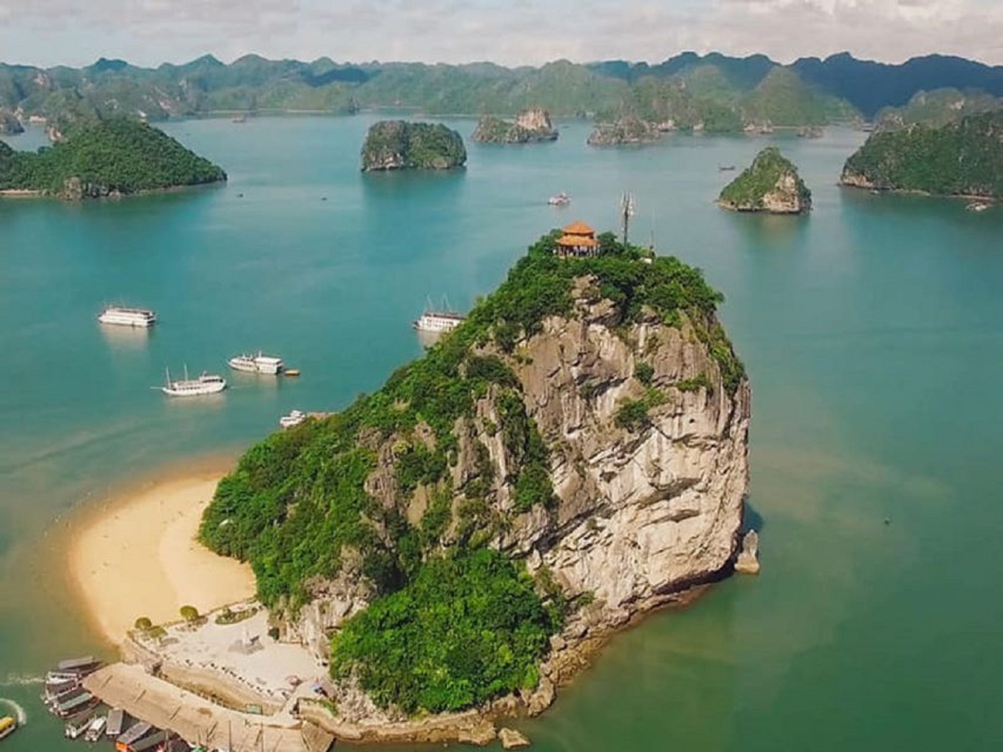 2-Day Hanoi, Ninh Binh & Ha Long Bay Luxury Tour