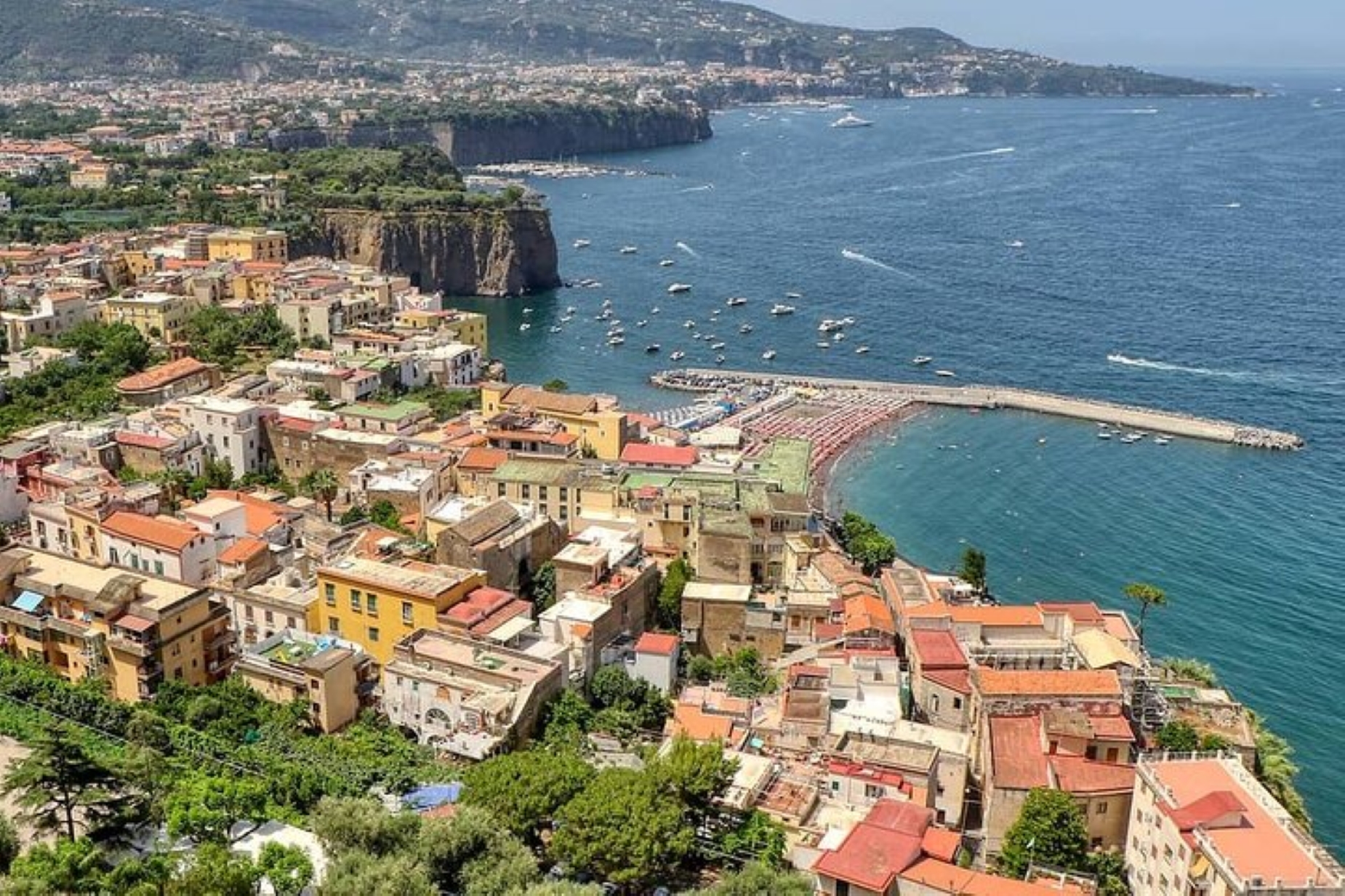 Amalfi Coast, Sorrento & Pompeii Day Tour from Naples