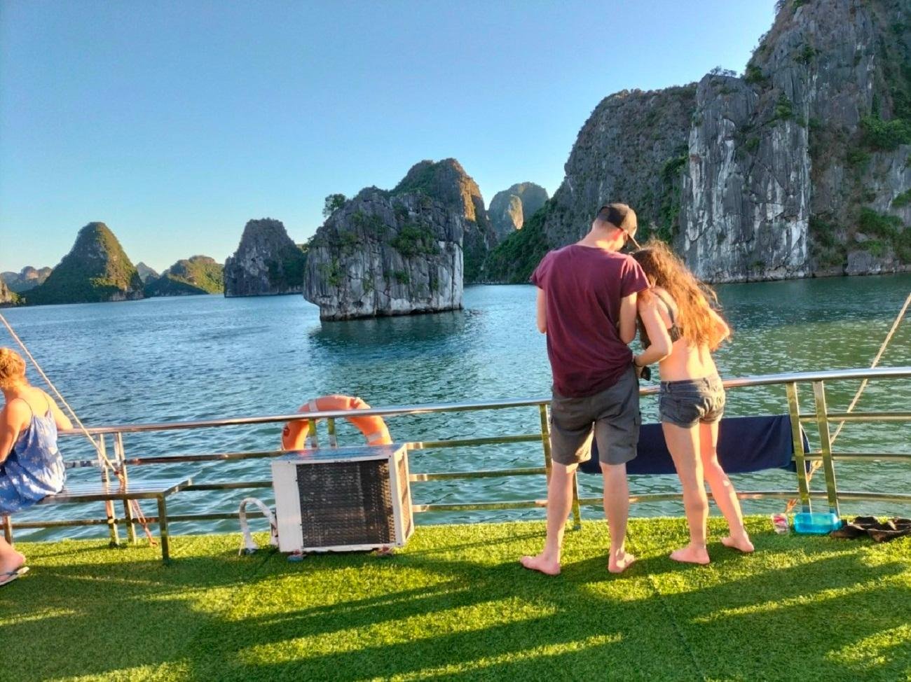 2-Day Hanoi, Ninh Binh & Ha Long Bay Luxury Tour