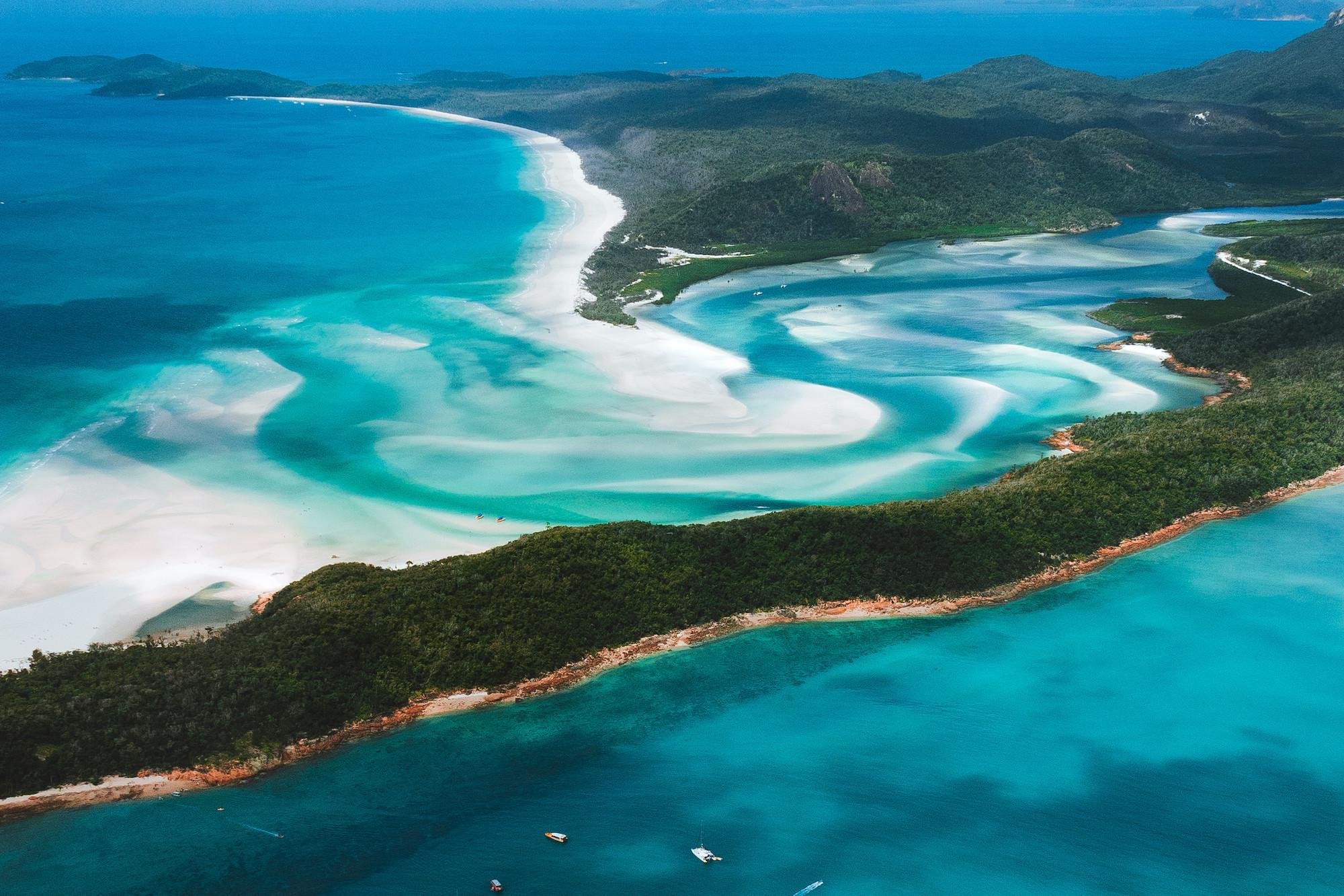 Airlie Beach: Great Barrier Reef & Whitehaven Beach Speedboat Day Tour