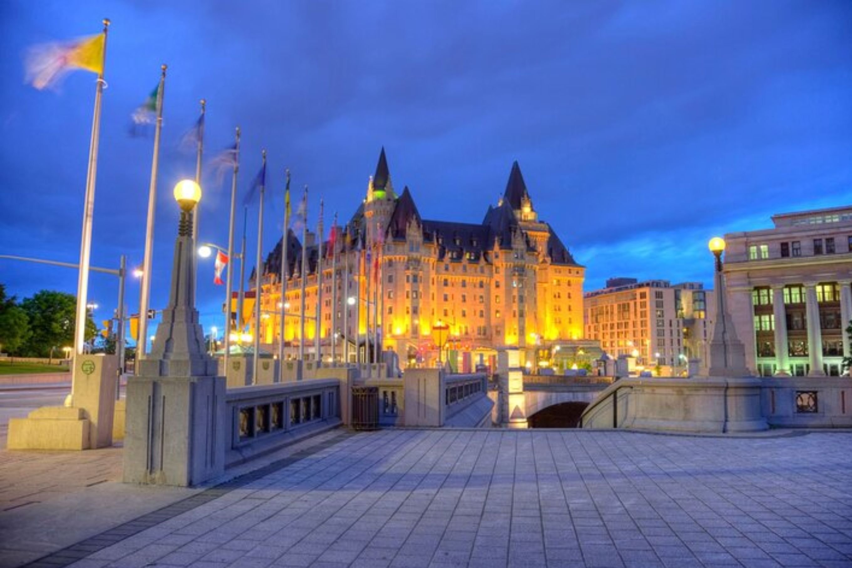 Private Walking Tour with Local Guide in Ottawa