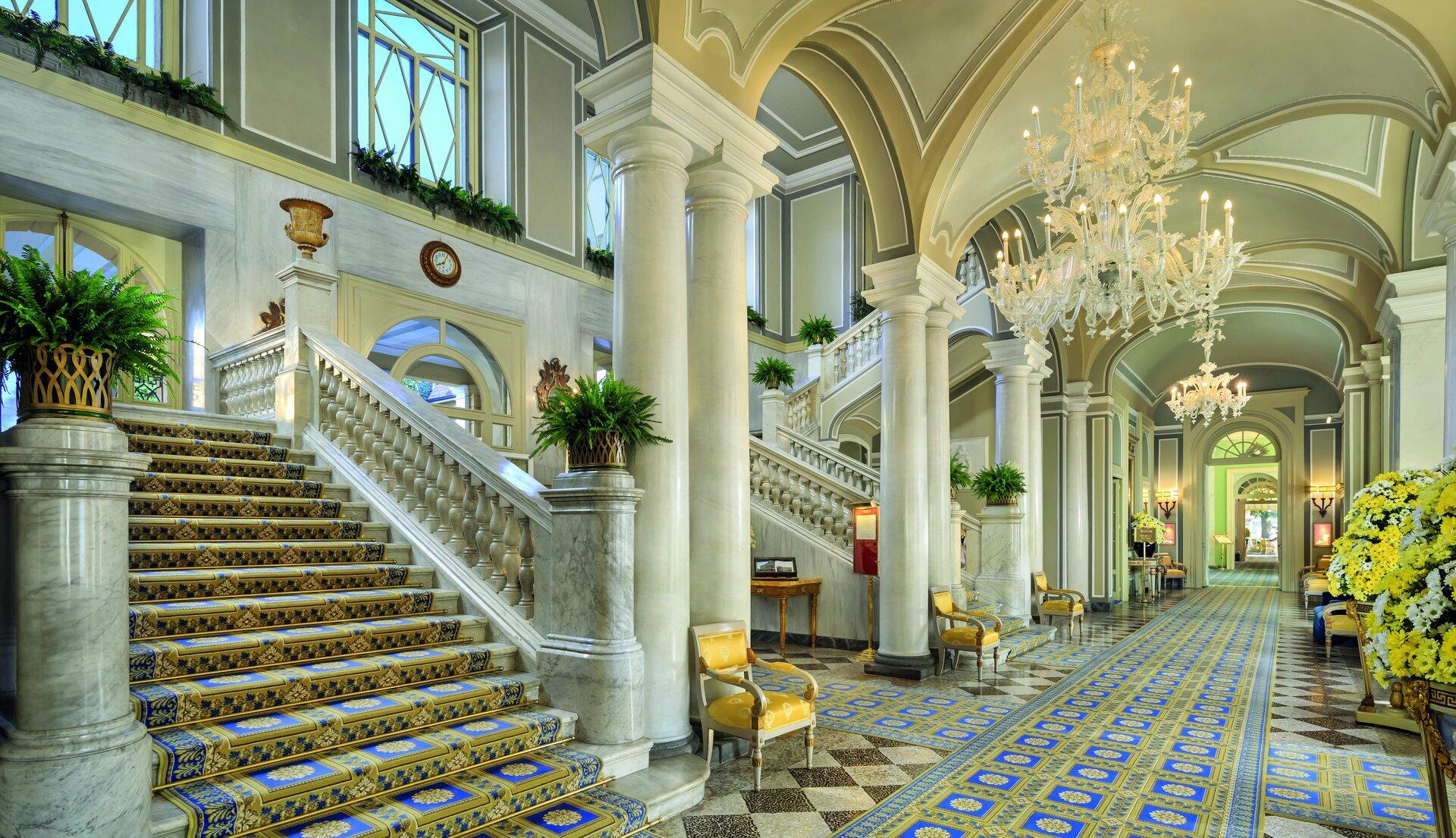 Milan to Lake Como: Small-Group Day Trip with Boat Cruise