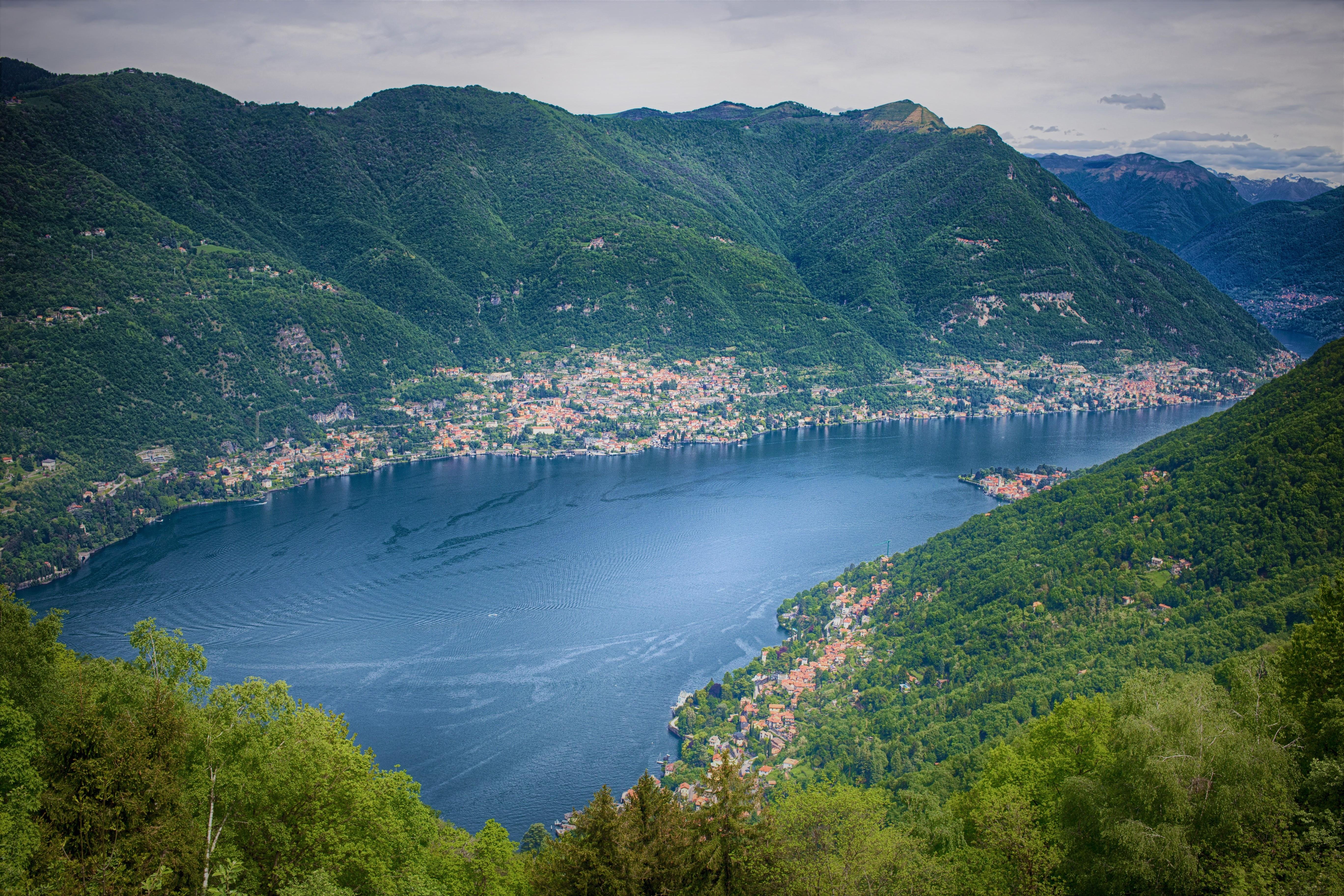 Milan to Lake Como: Small-Group Day Trip with Boat Cruise