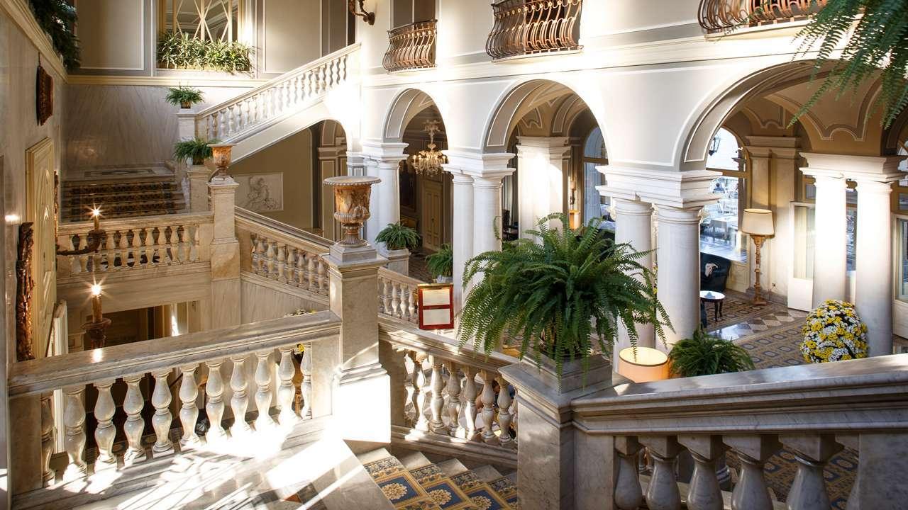 Milan to Lake Como: Small-Group Day Trip with Boat Cruise
