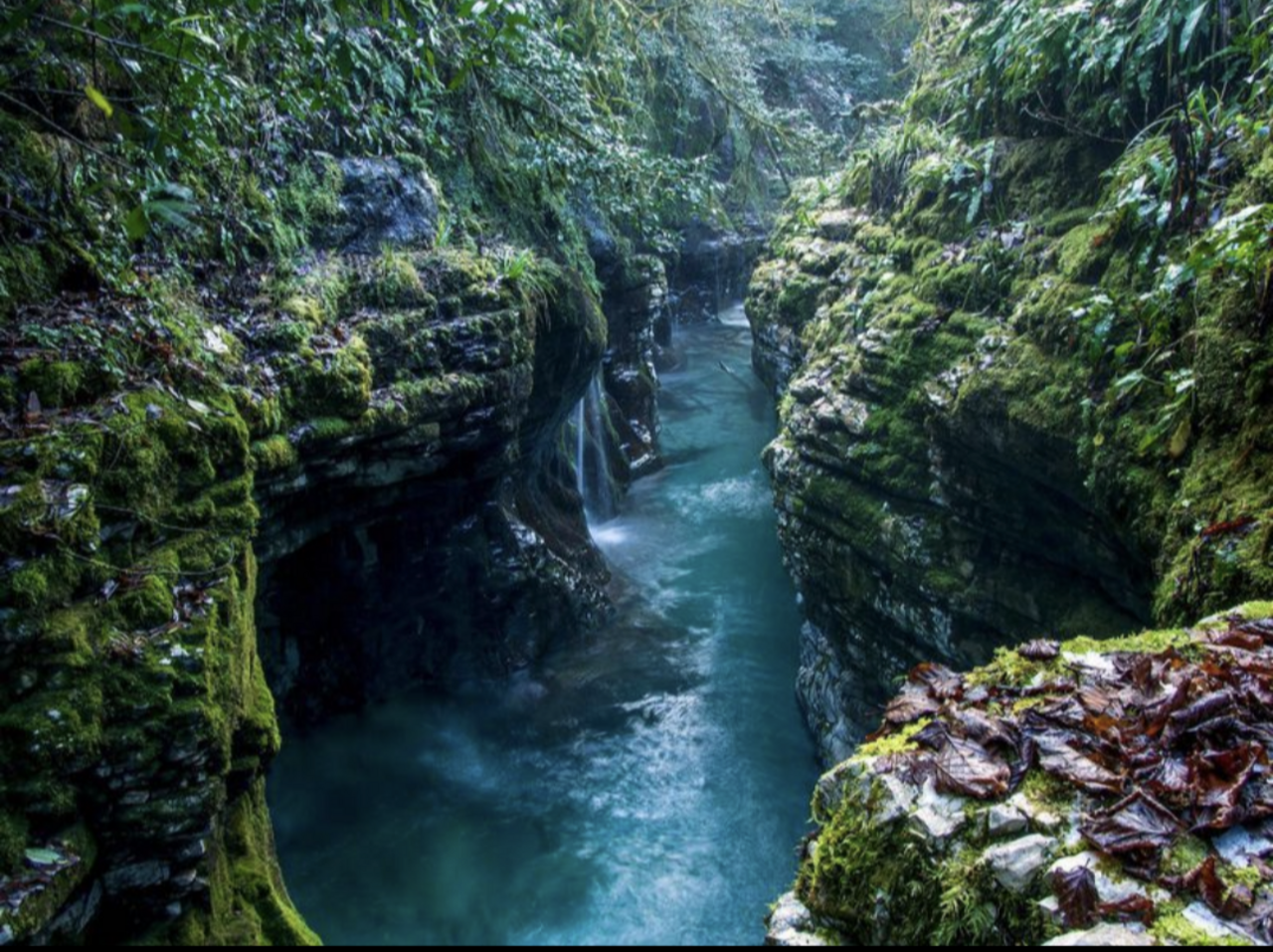 From Batumi: Martvili Canyon, Prometheus Cave & Nokalakevi Hot Springs Tour