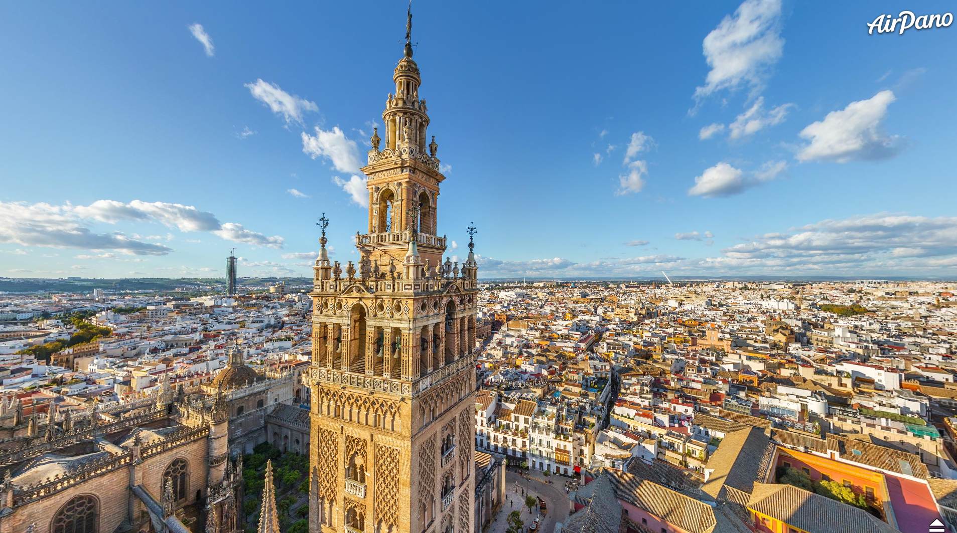Seville: Private Cathedral & Real Alcazar Tour