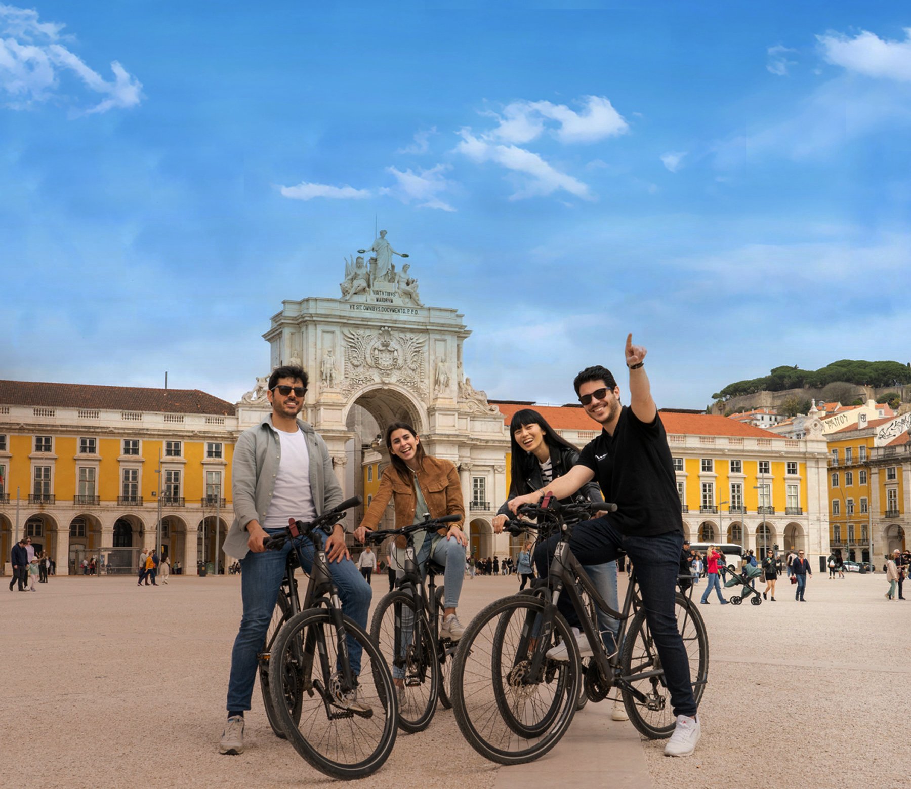 Lisbon Private Tour: Walking, Bike & Tagus River Boat Ride