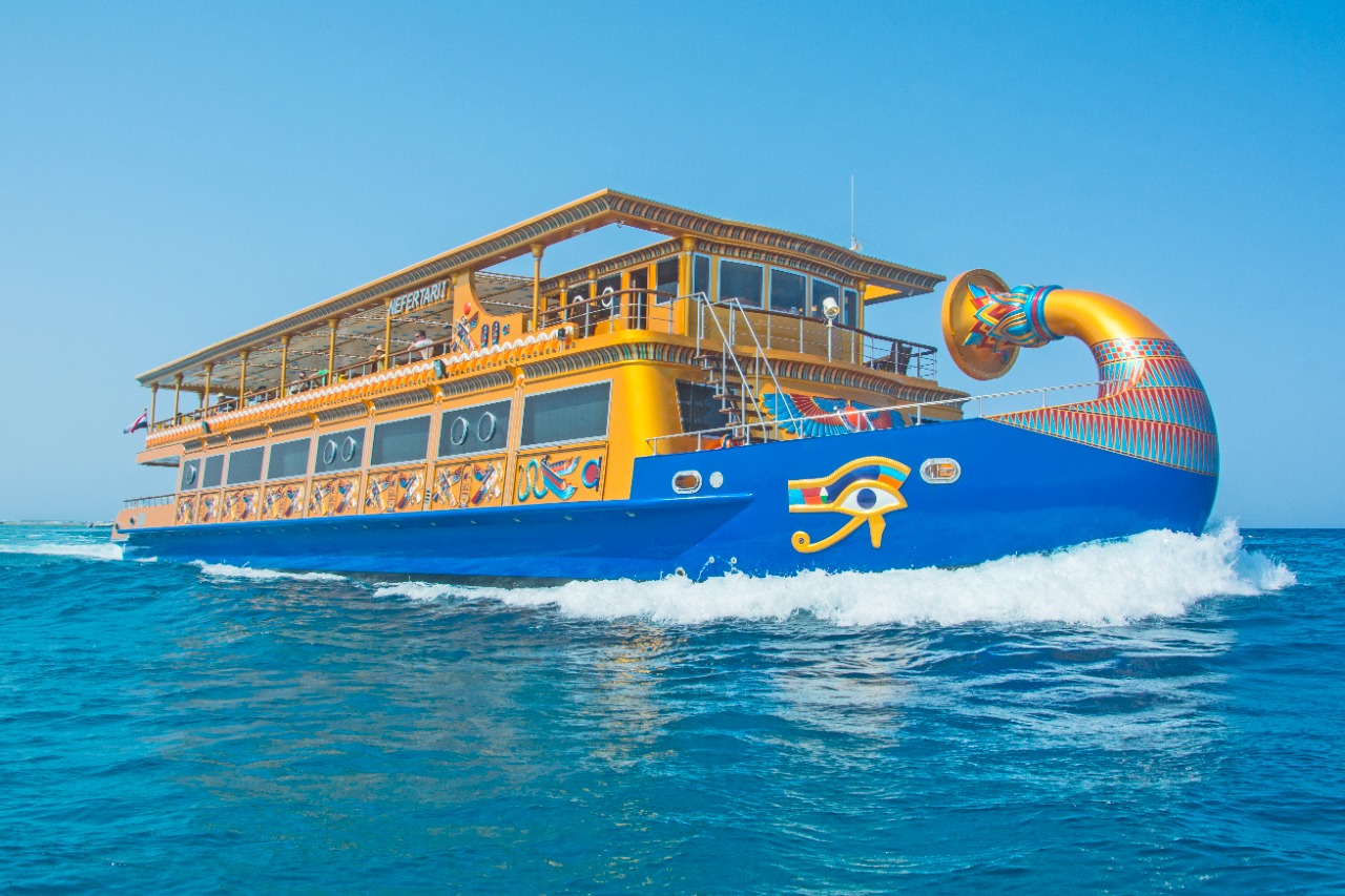 Nefertari Pharaonic Cruise: Snorkeling & Submarine Viewing