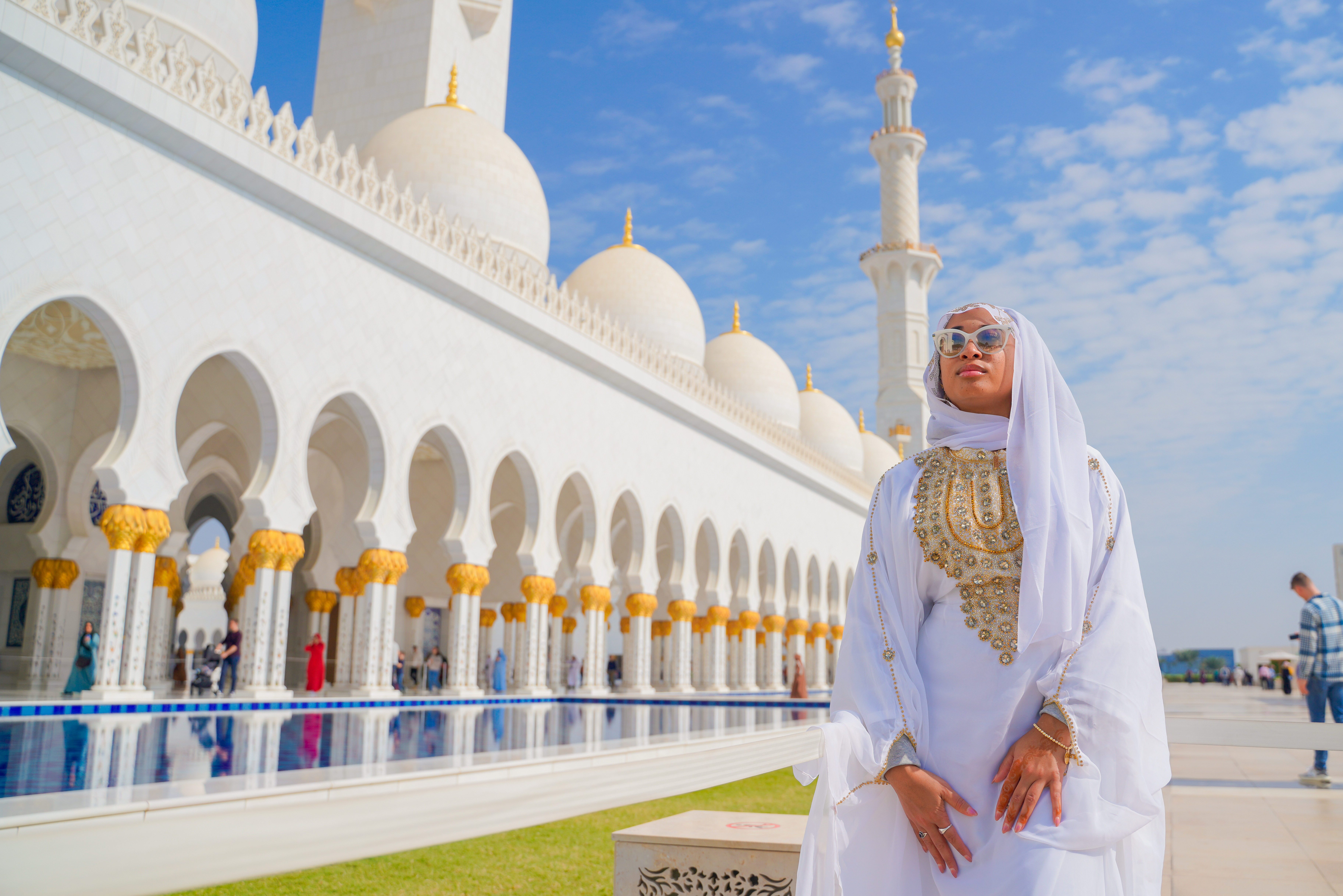 Abu Dhabi Icons: Grand Mosque, Presidential Palace & Etihad Towers