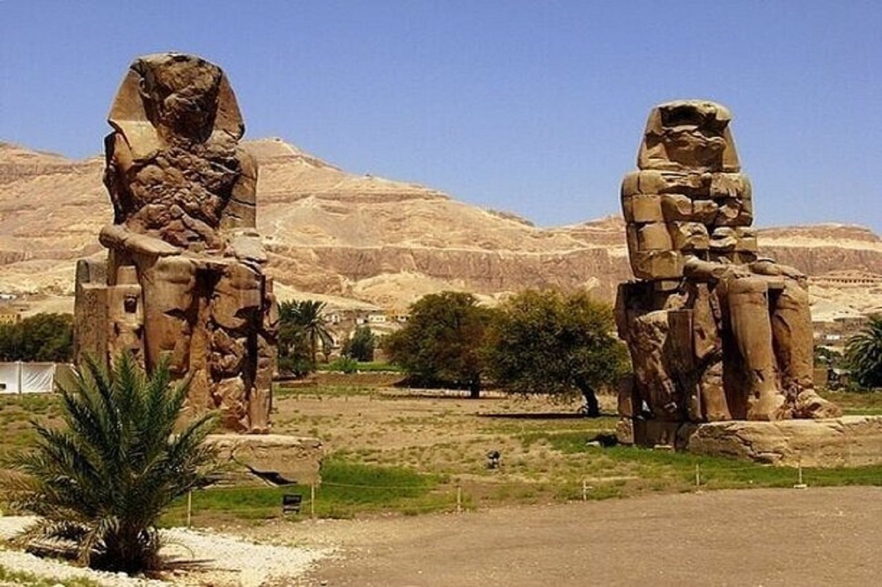 5-Day Private Egyptian Highlights Expedition with Domestic Flights