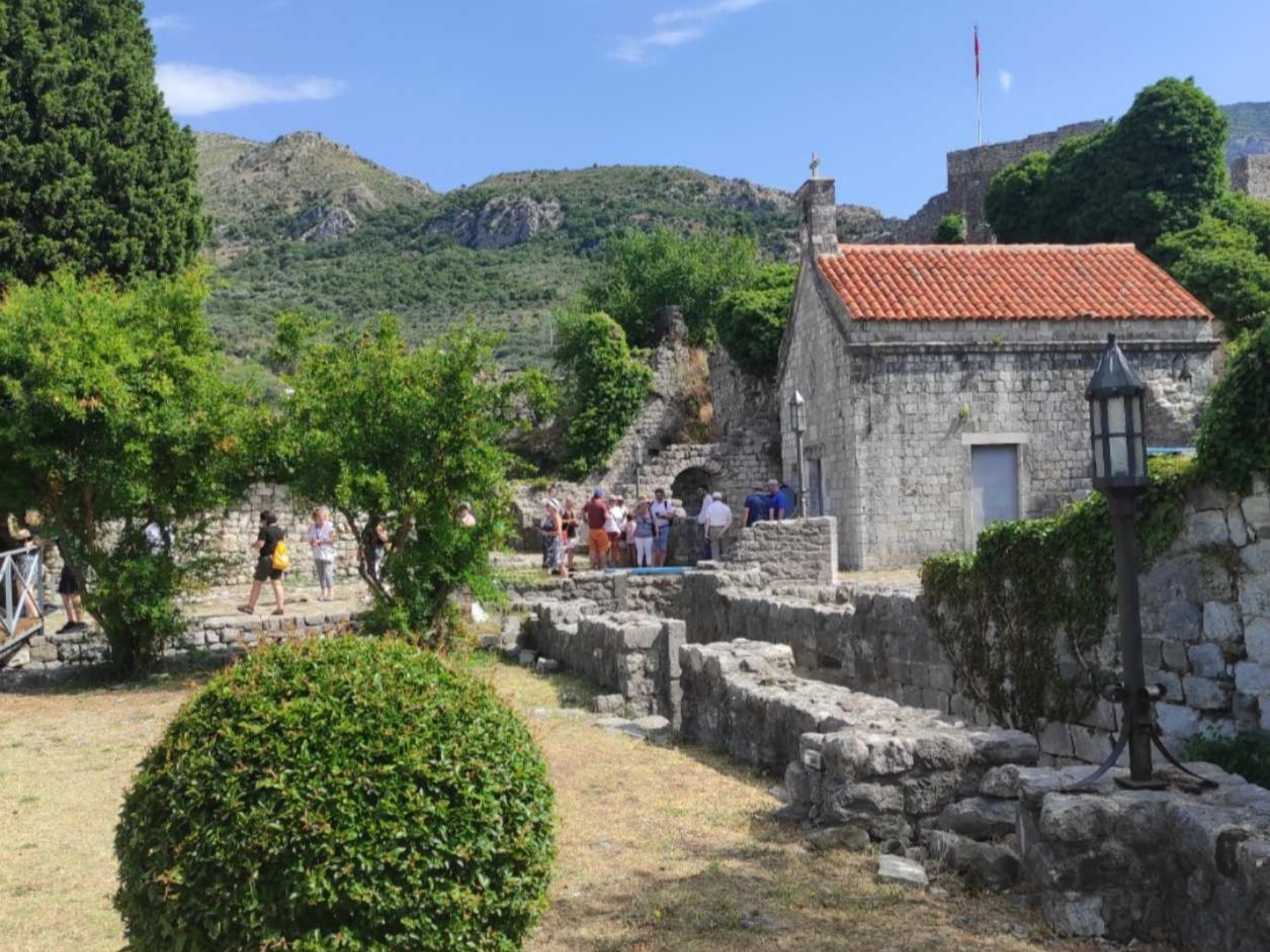 Bar: Old Town History & Rikavac Canyon Adventure