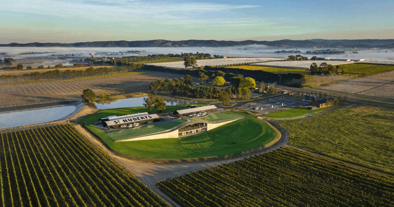 Yarra Valley Helicopter Wine Tour with Gourmet Lunch