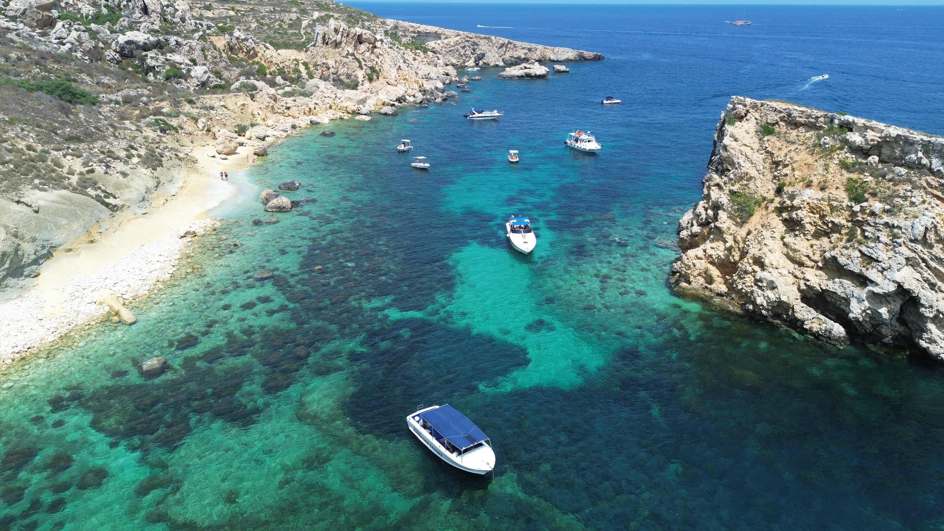 Comino Blue Lagoon, Gozo & Coastal Caves Powerboat Trip