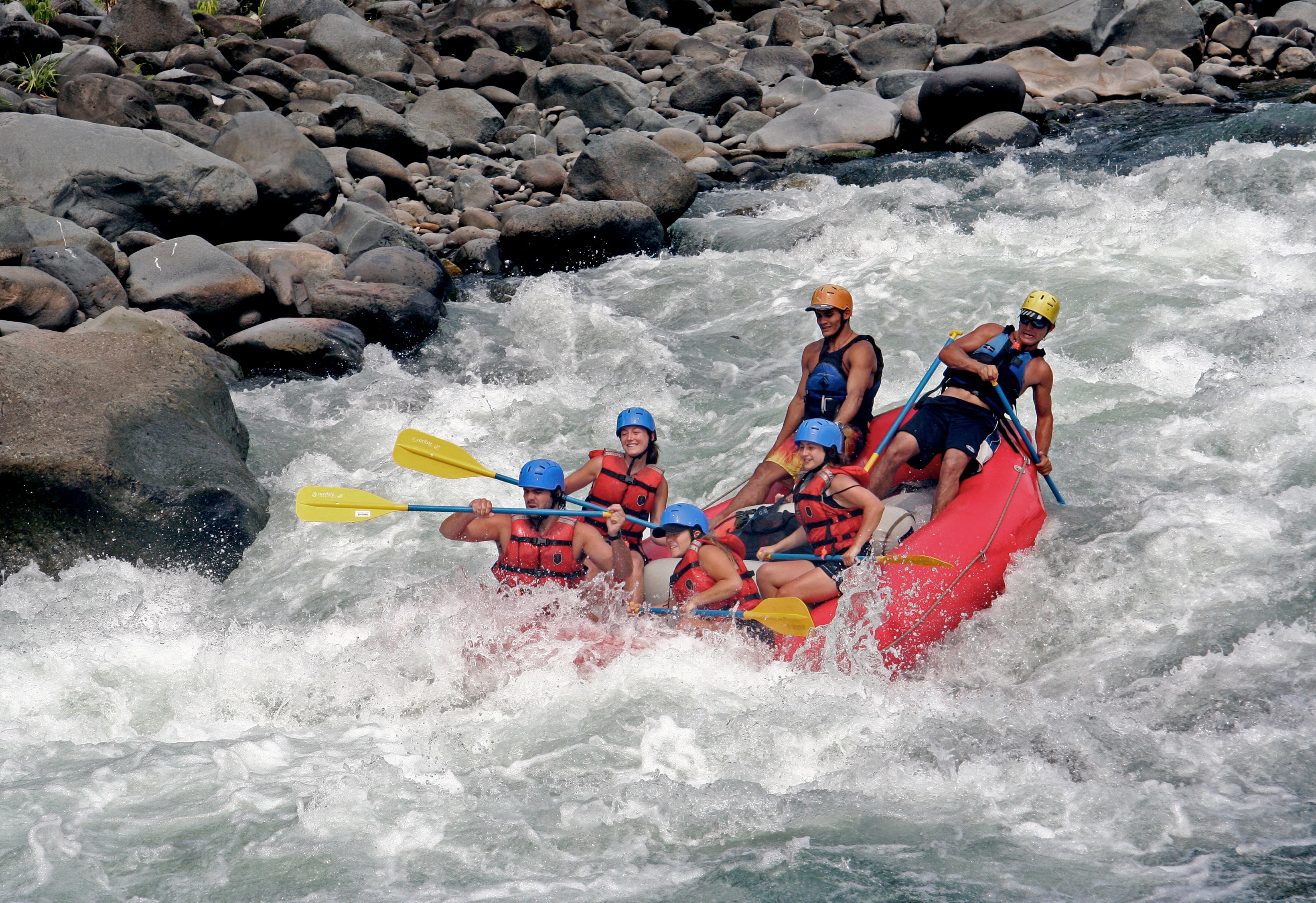 Pokhara: Upper Seti Rafting & Paragliding Combo