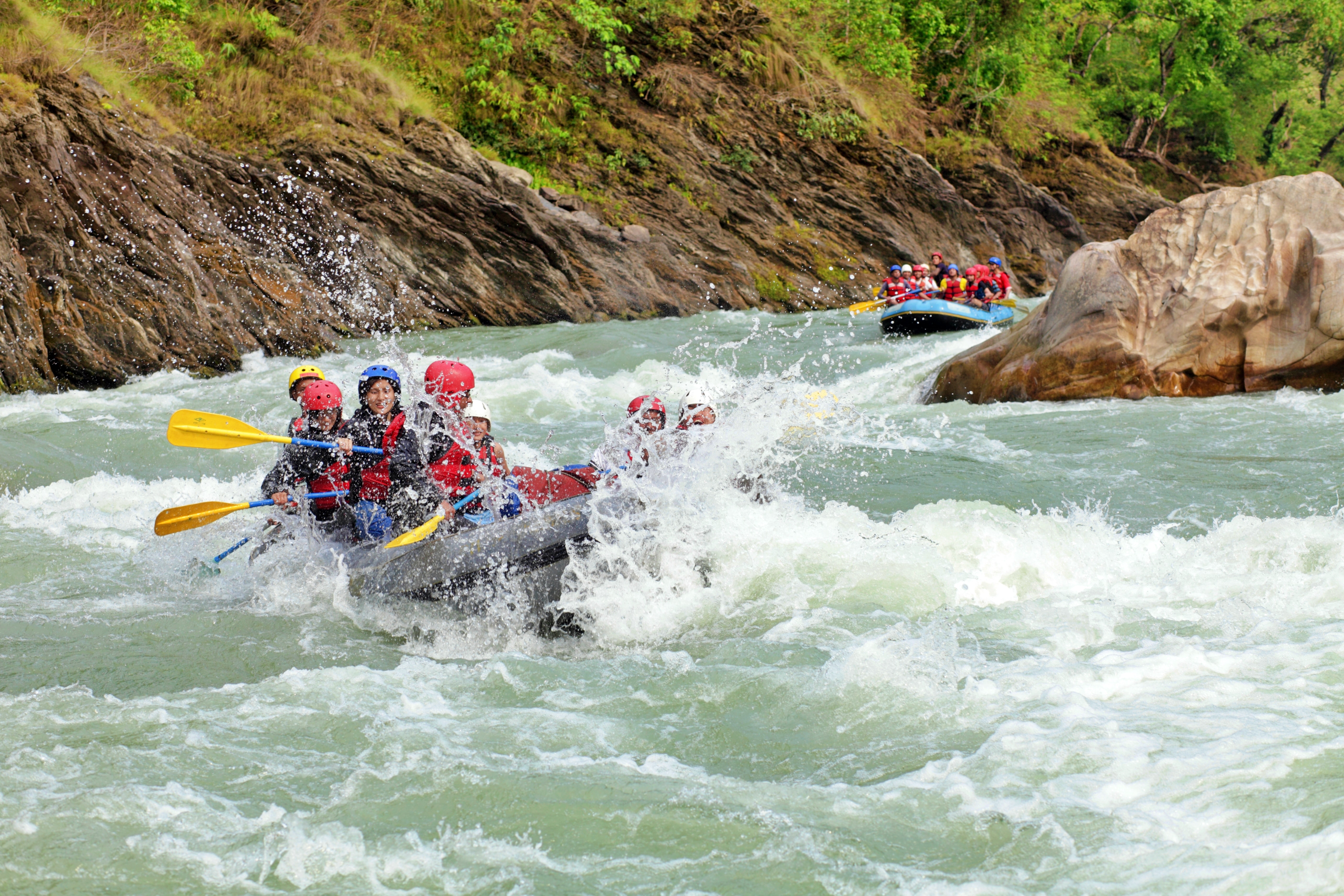 Pokhara: Upper Seti Rafting & Paragliding Combo