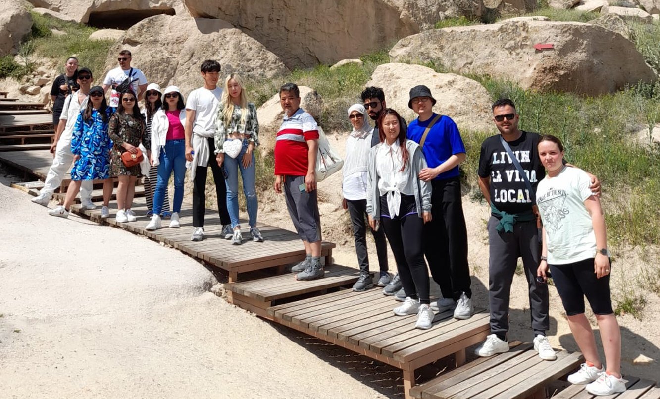 Cappadocia Green Tour: Derinkuyu Underground City, Ihlara Valley Hike & Lunch