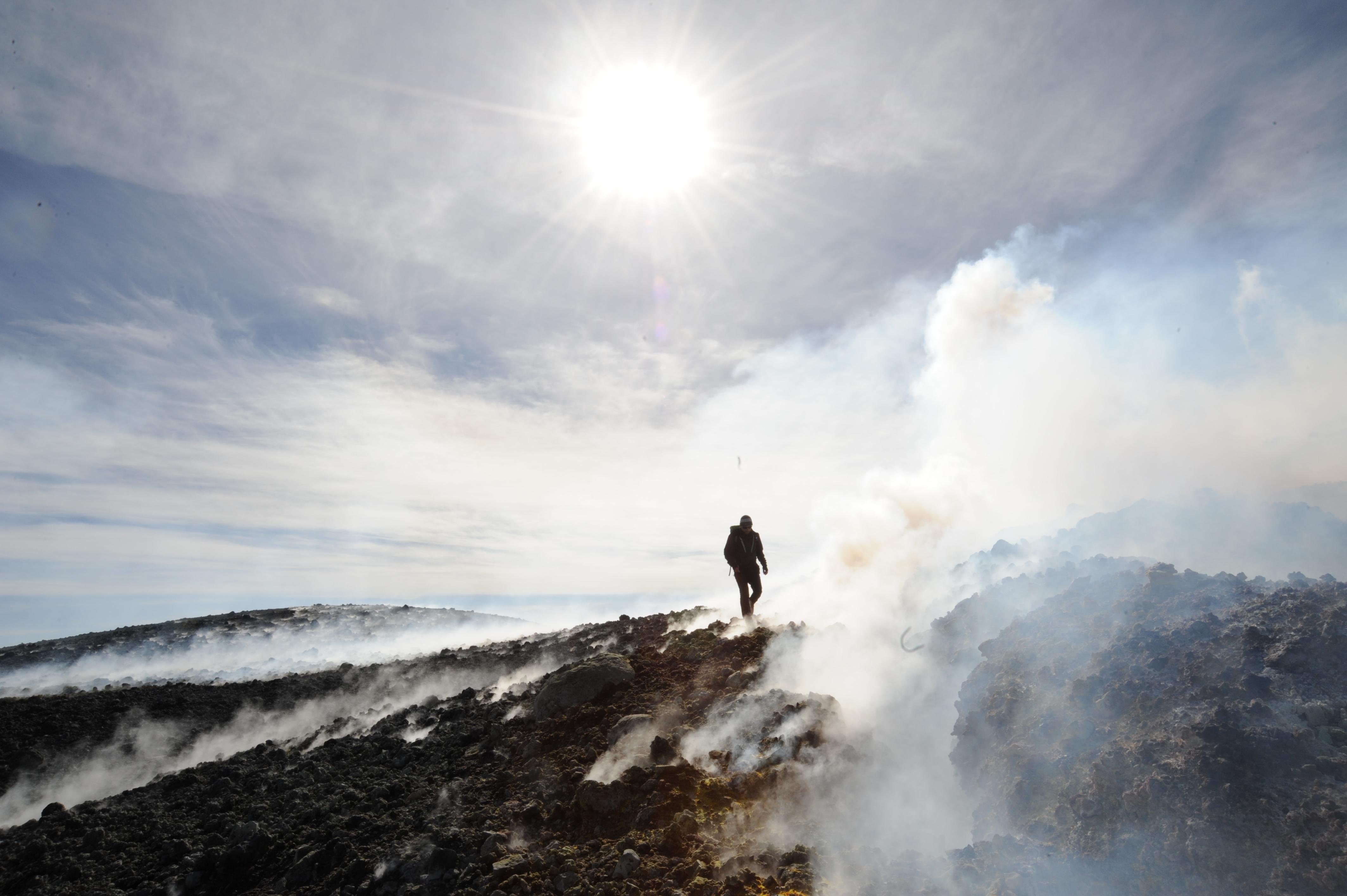 Mount Etna: Central Crater (3340mt.) with cable car and jeep